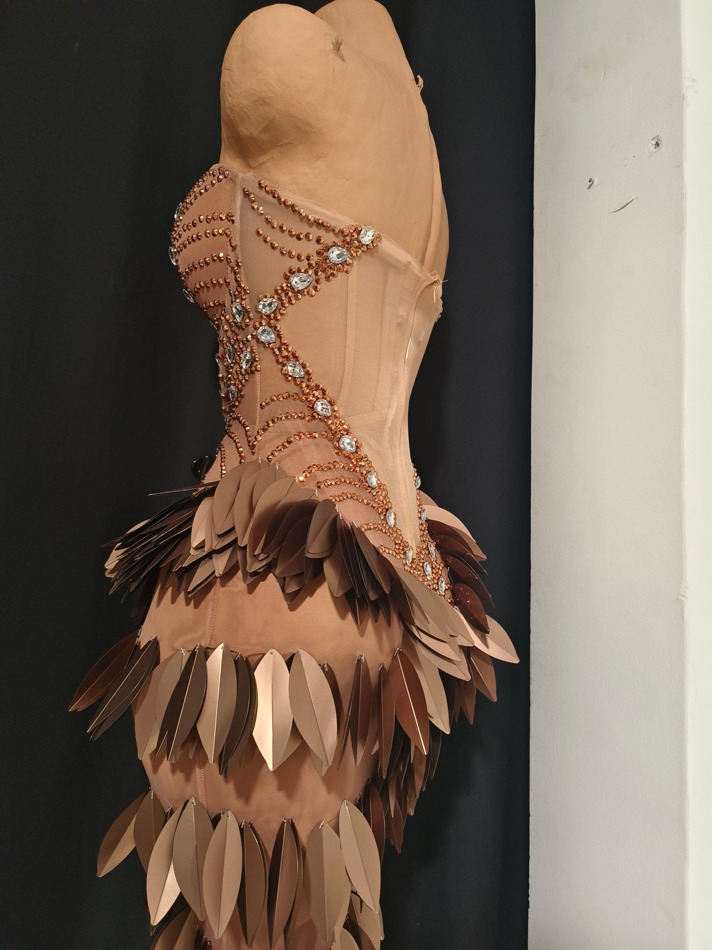 CELESINYI Chaye Crystal Copper Leaf Mermaid Gown