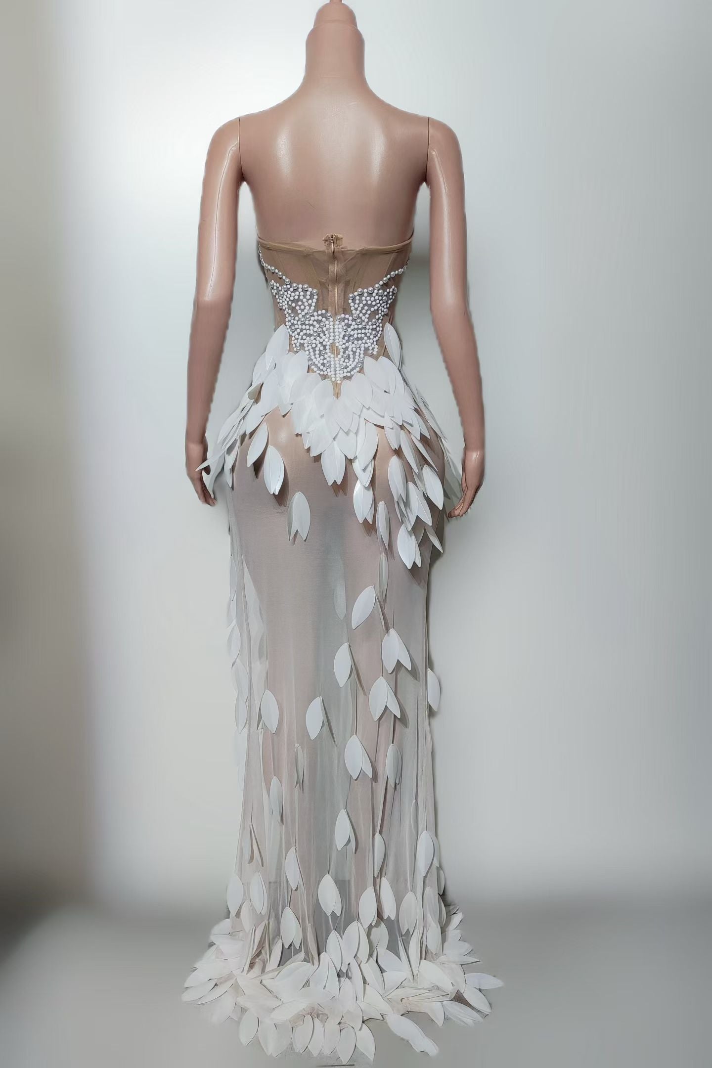 CELESINYI Hailuo Crystal Pearl Leaf Gown