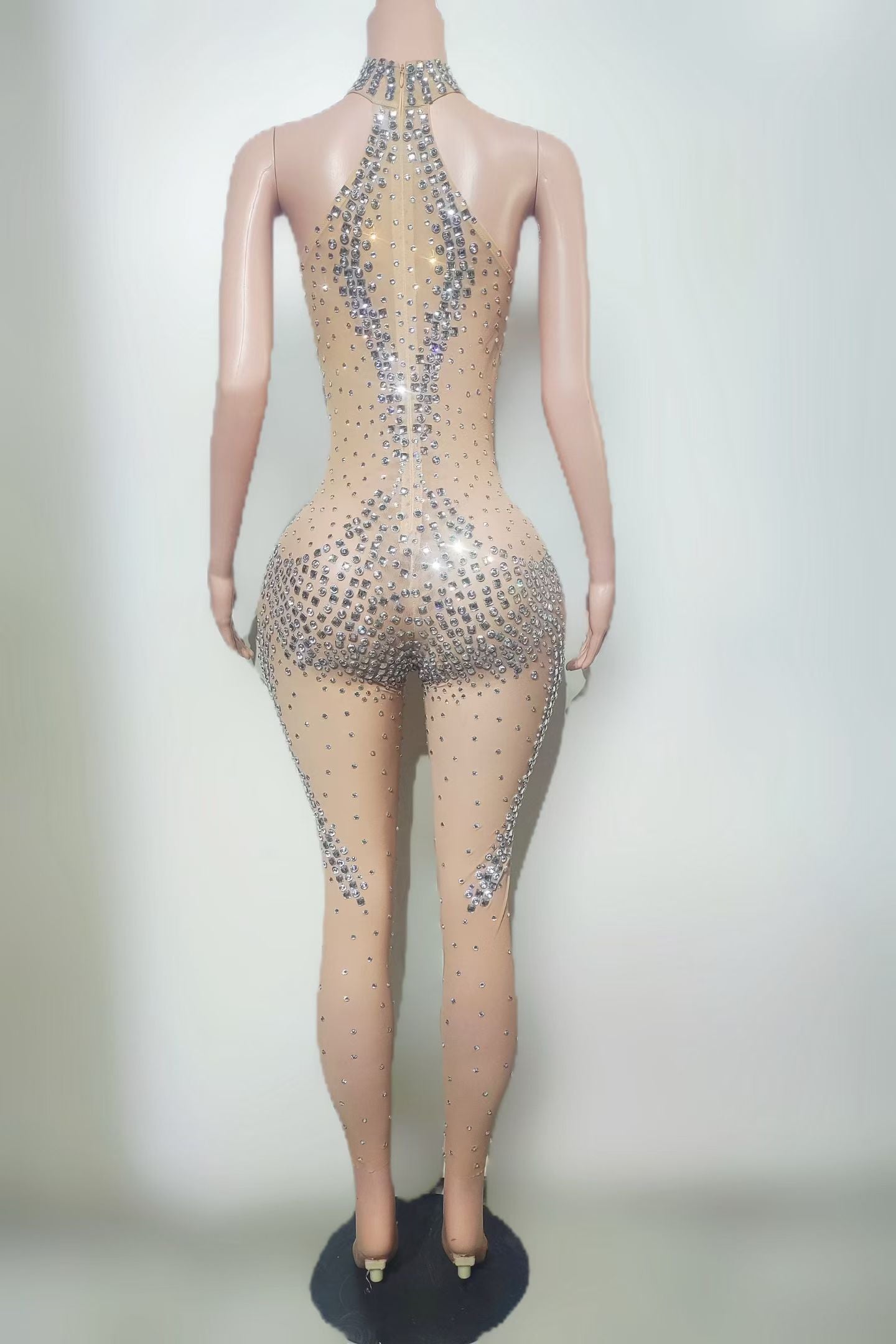 CELESINYI Feiwen Crystal Keyhole Jumpsuit