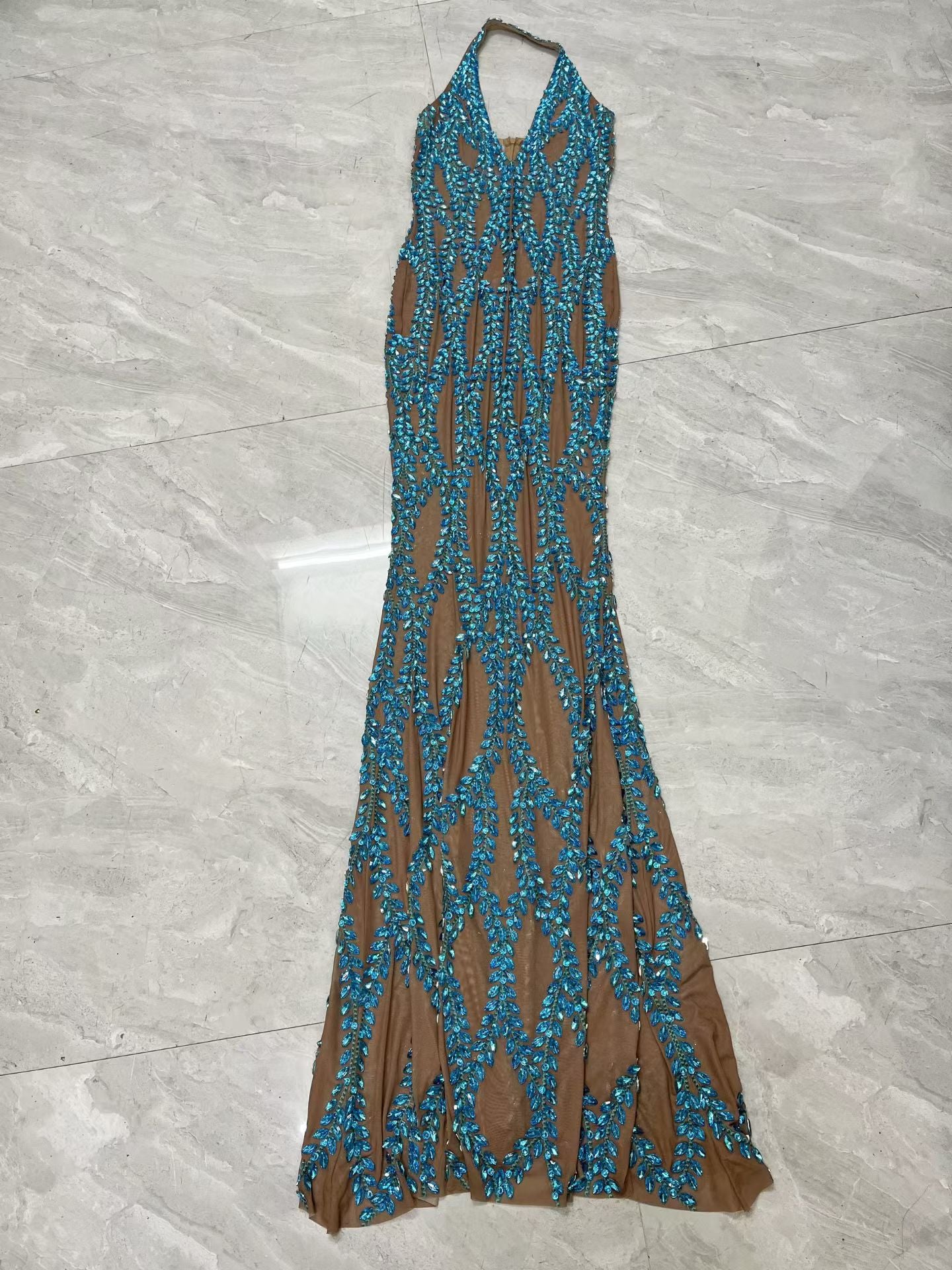 CELESINYI Tengliuzhi Crystal Vine Halter Mermaid Gown