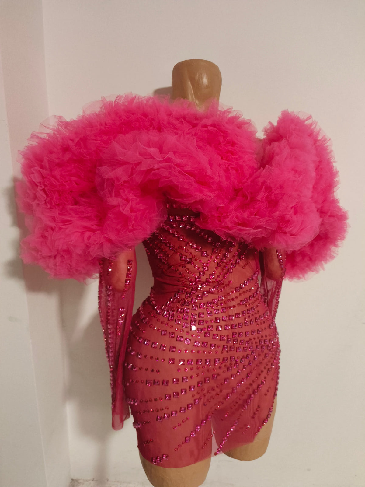 CELESINYI Guose Crystal Hot Pink Ruffle Mini Dress