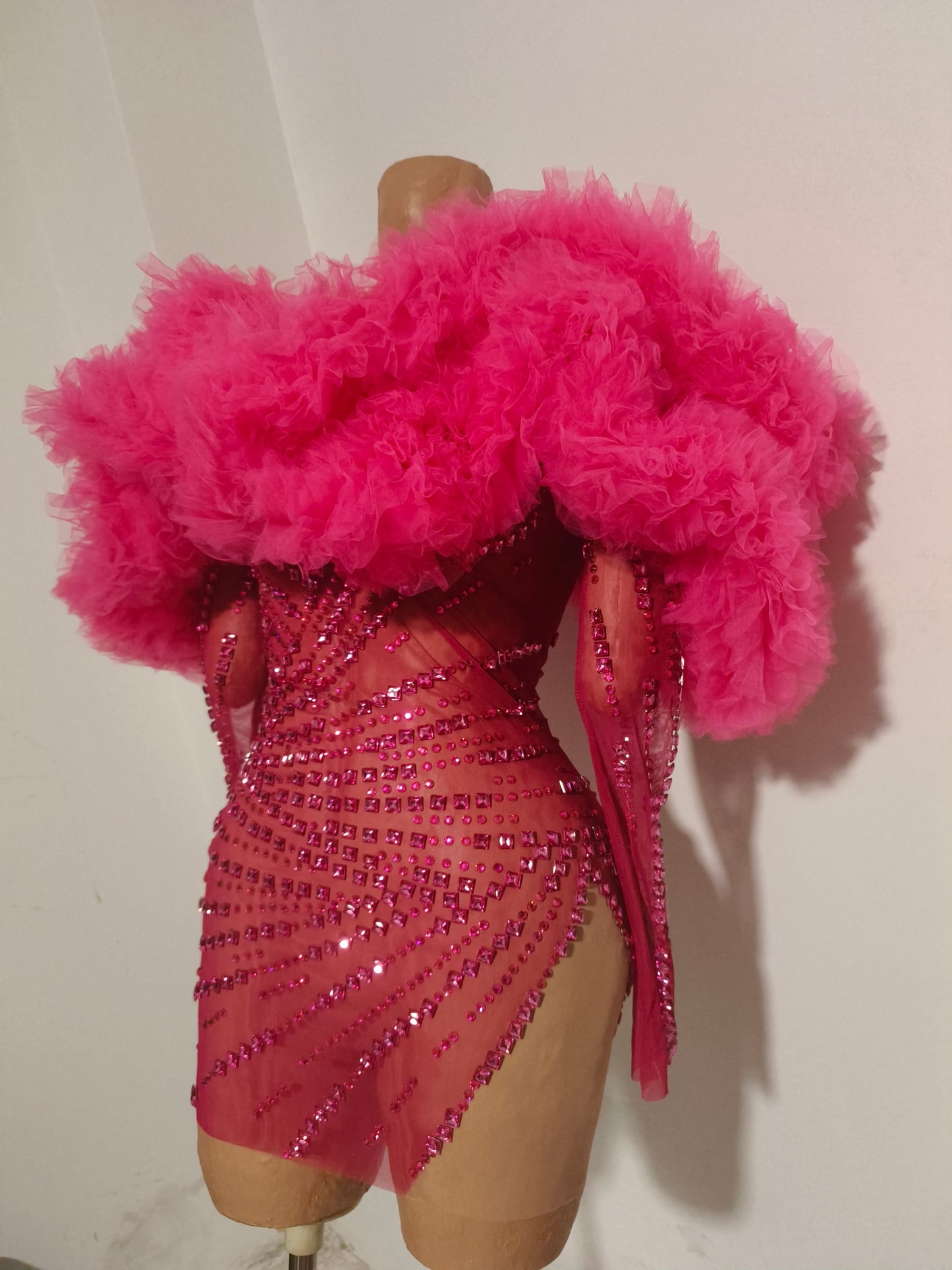 CELESINYI Guose Crystal Hot Pink Ruffle Mini Dress