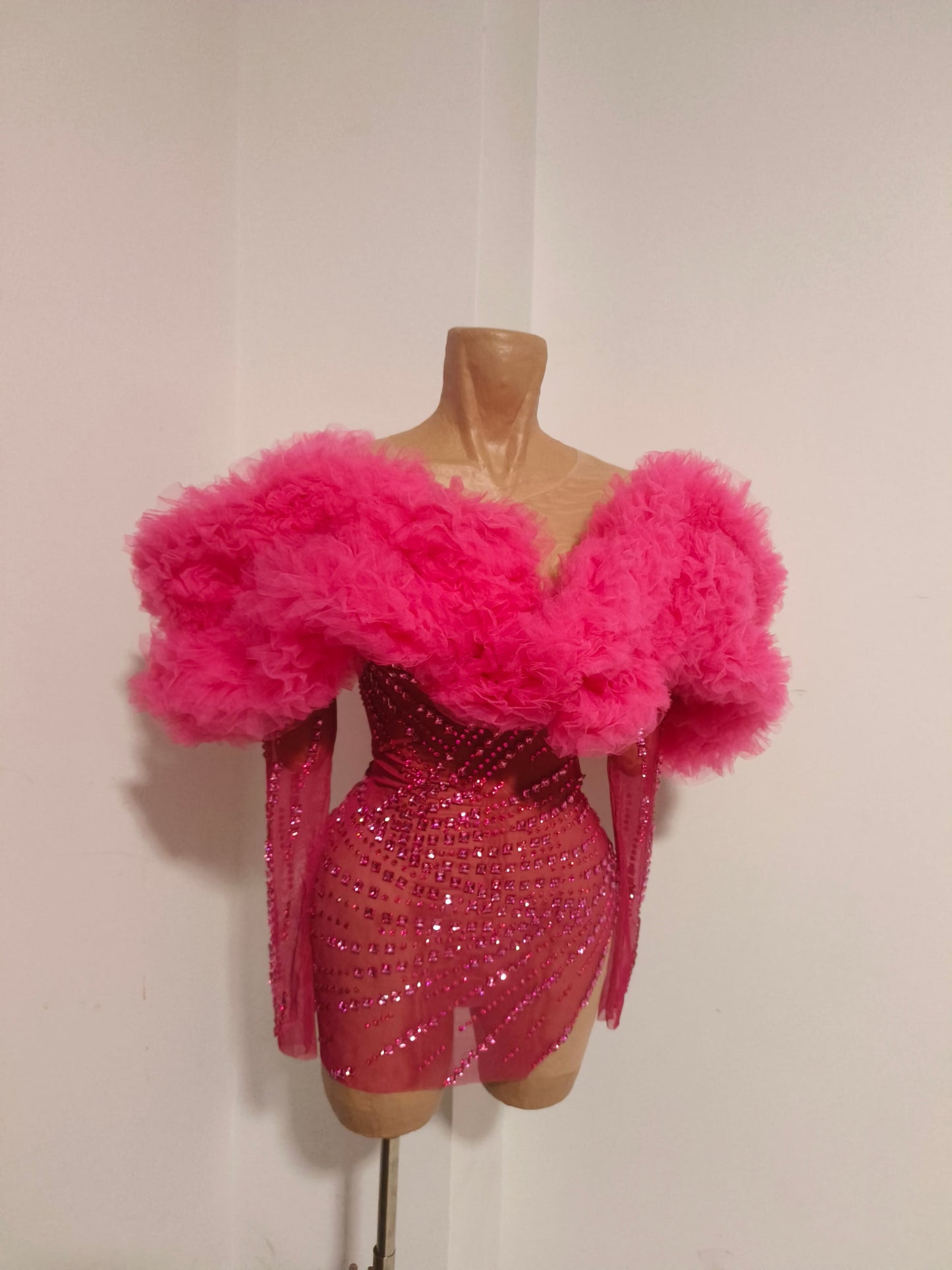 CELESINYI Guose Crystal Hot Pink Ruffle Mini Dress