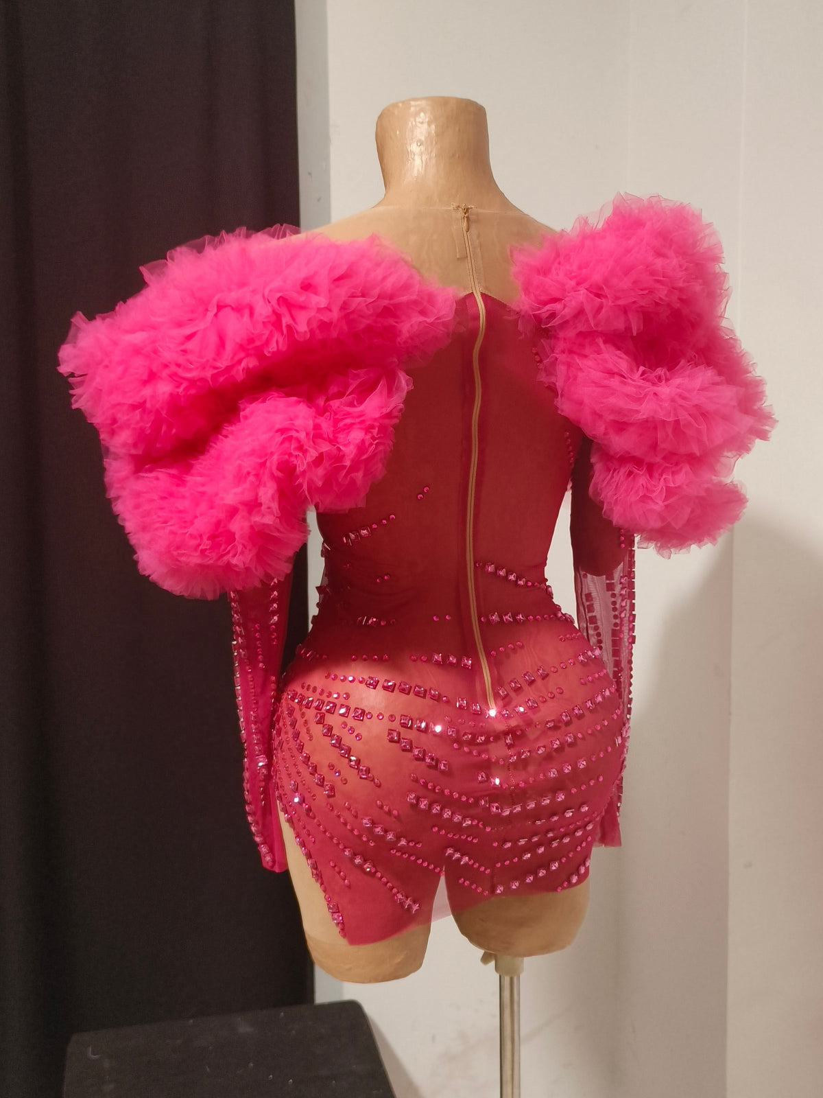 CELESINYI Guose Crystal Hot Pink Ruffle Mini Dress