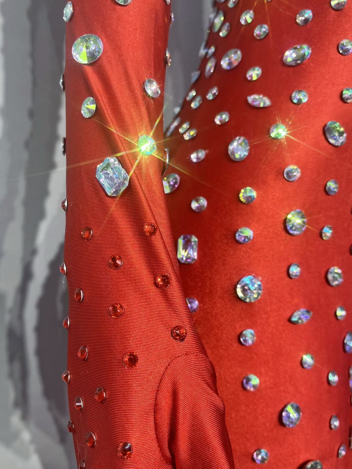 CELESINYI Dashuijing Crystal Bell-Bottom Jumpsuit (Red)