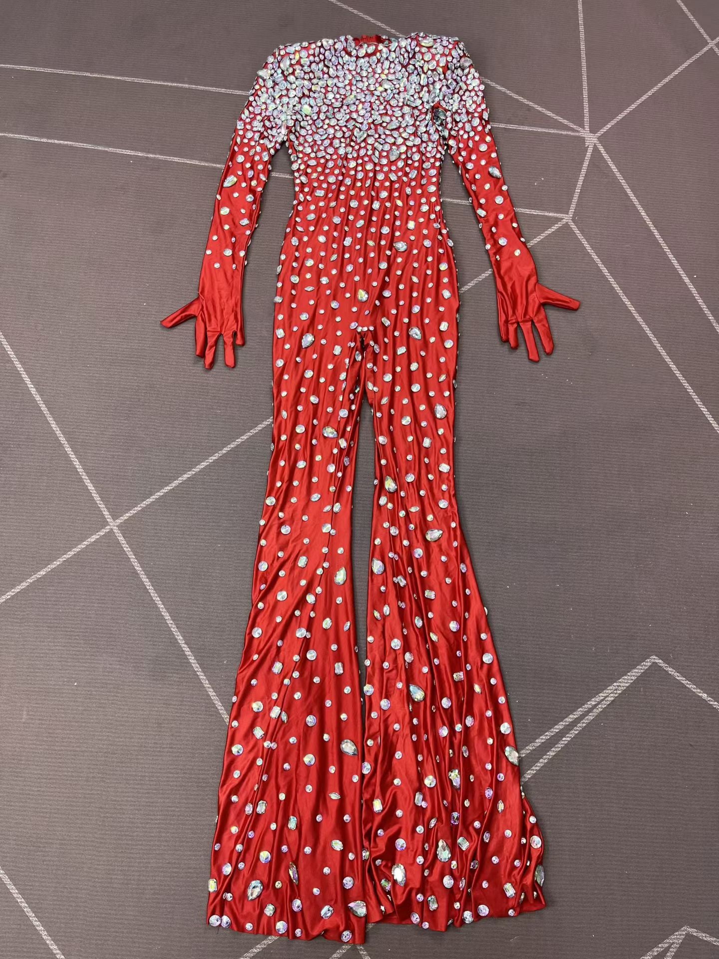 CELESINYI Dashuijing Crystal Bell-Bottom Jumpsuit (Red)