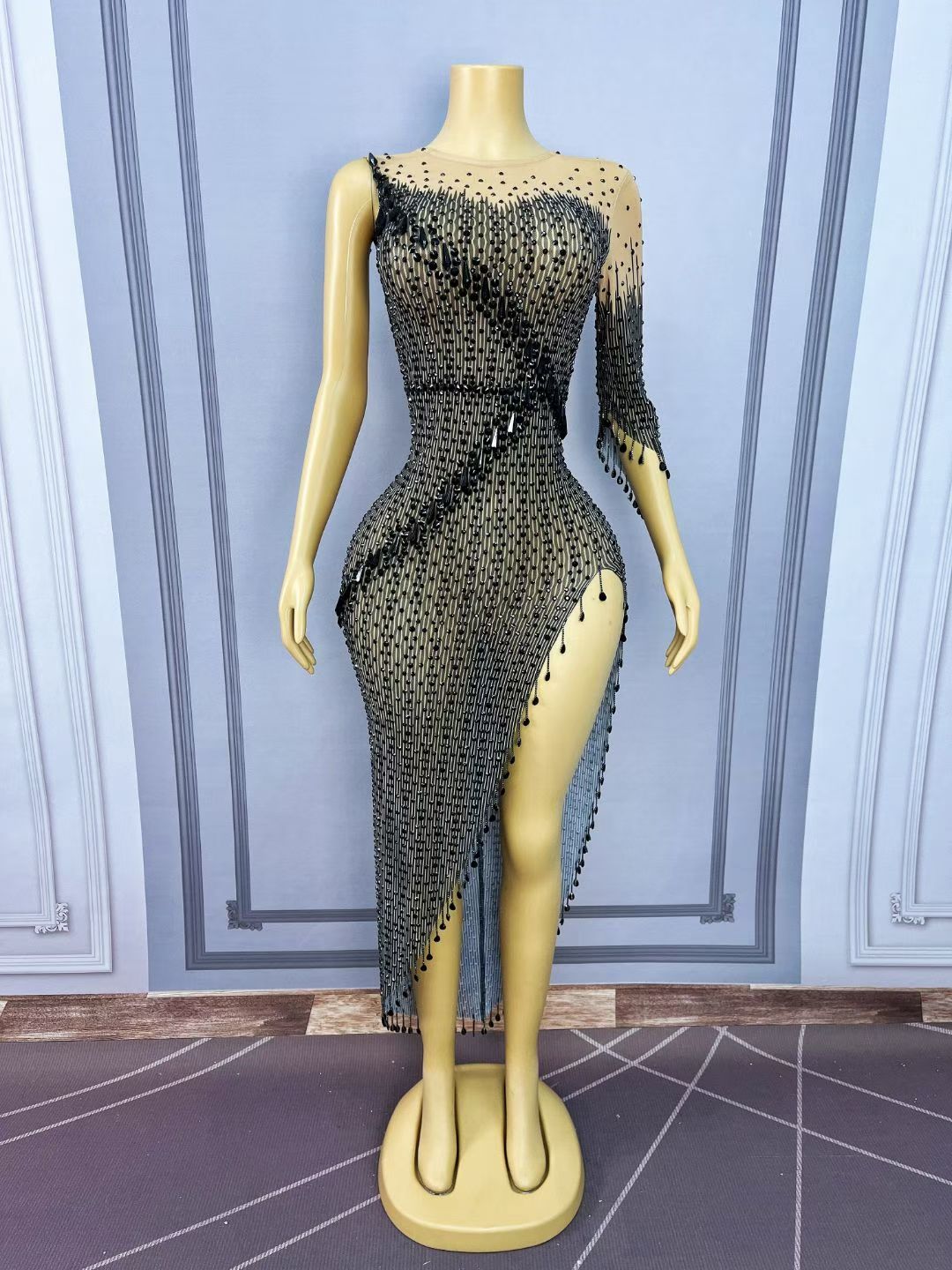 CELESINYI Facaiqun Crystal Black Bead Fringe Gown