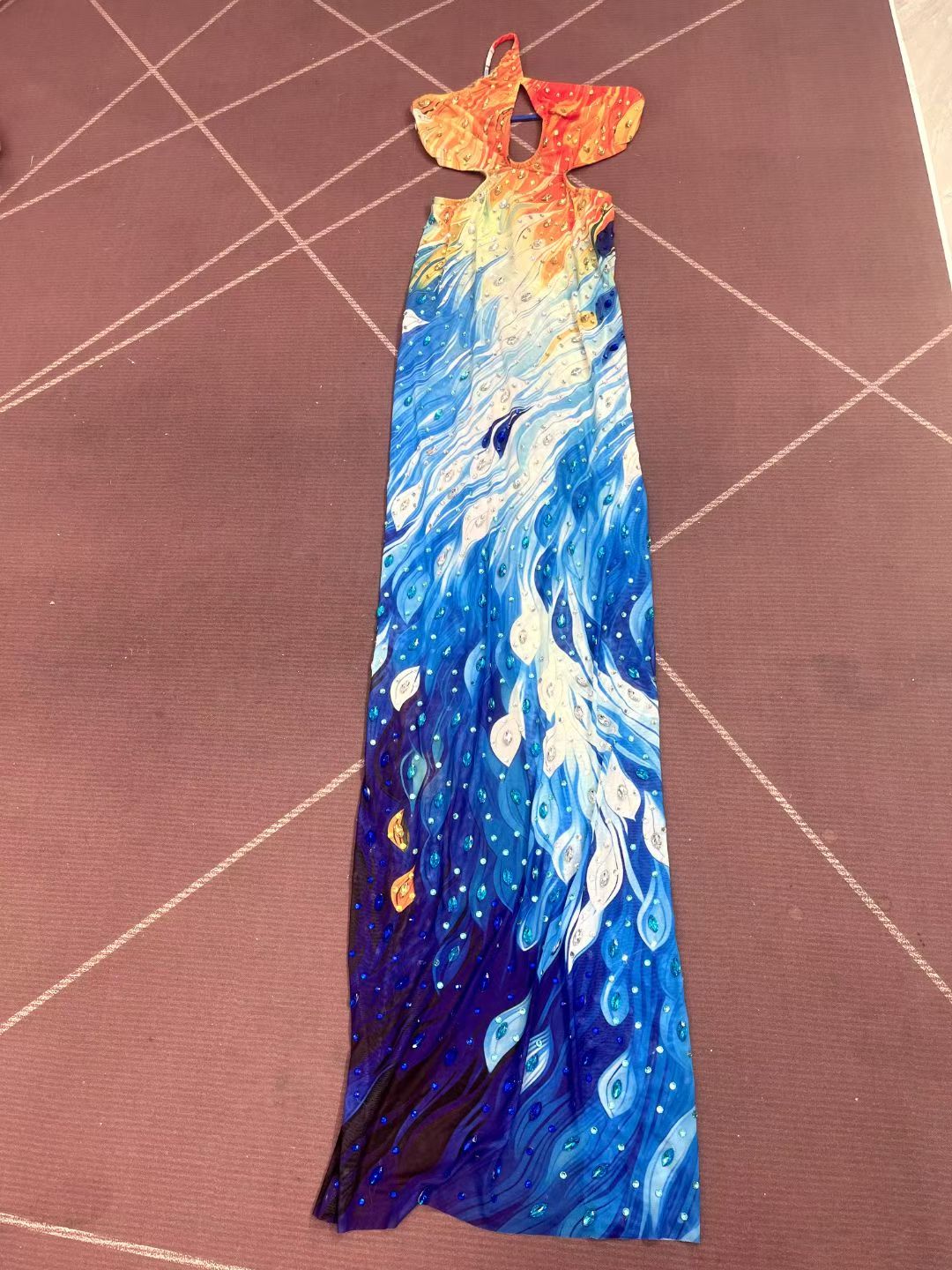 CELESINYI Caiyu Crystal Flame Print One-Shoulder Gown