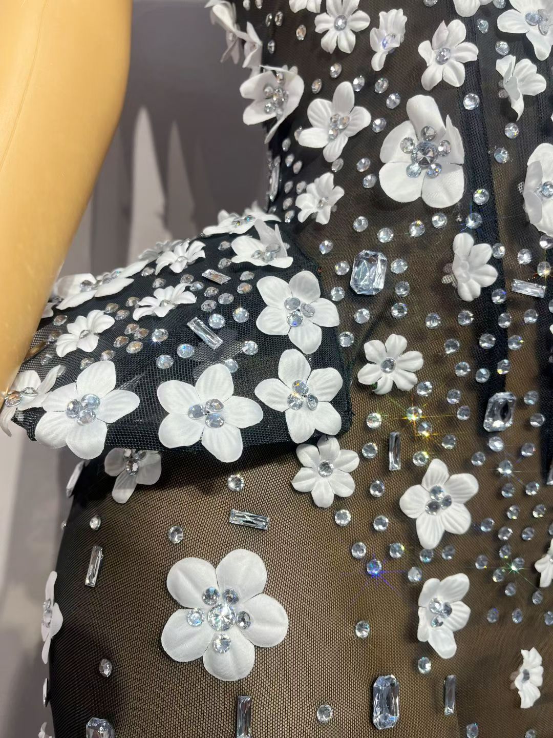 CELESINYI Bailianhua Crystal 3D Flower Gown