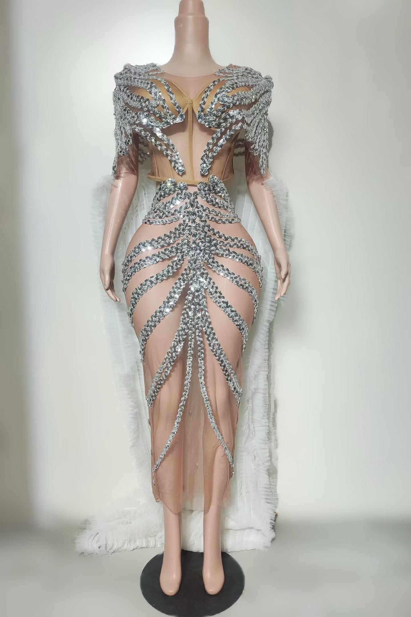 CELESINYI Jiachong Crystal Wingback Dress