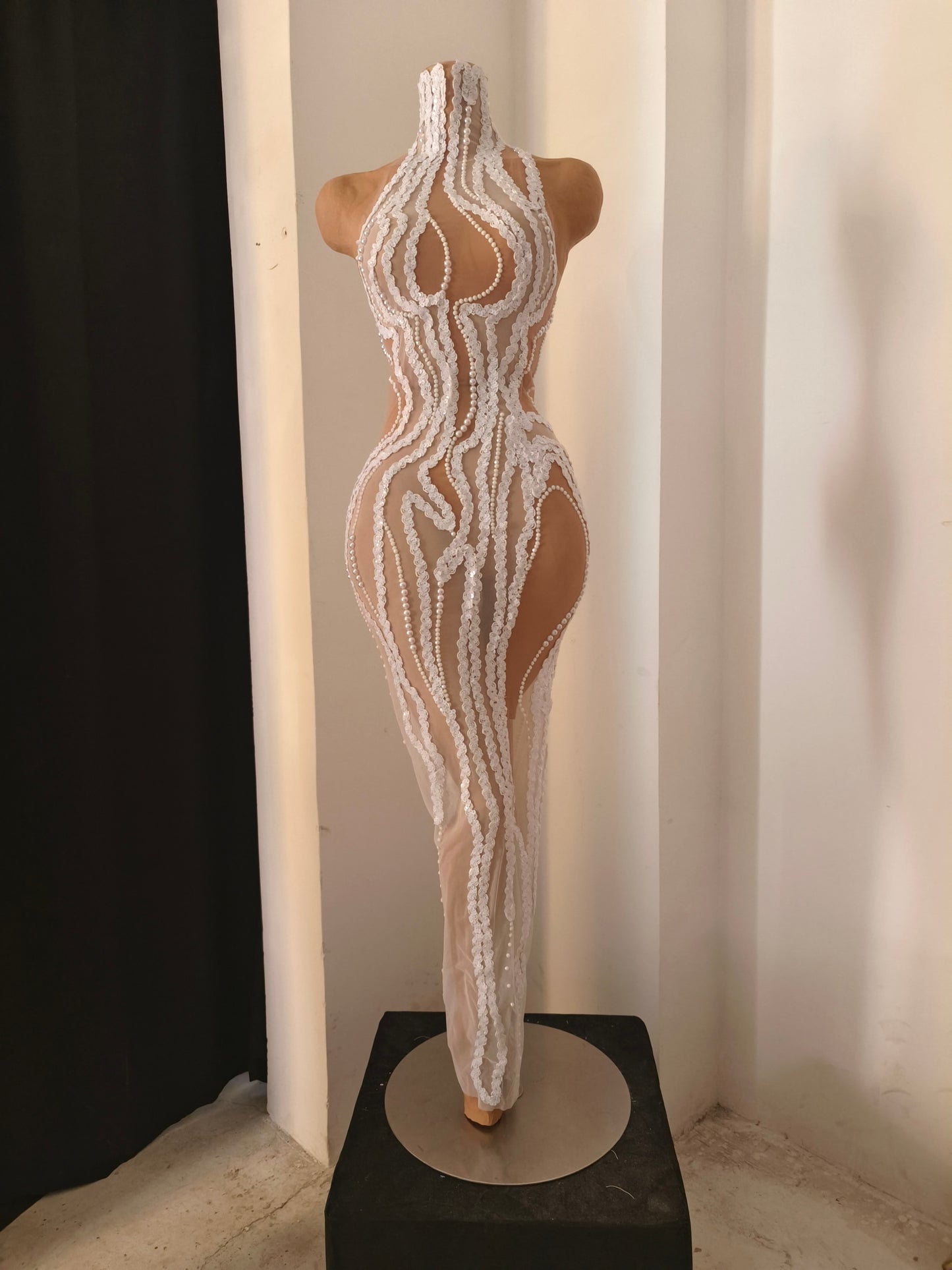 CELESINYI Baizhi Crystal White Pearl Lace Gown