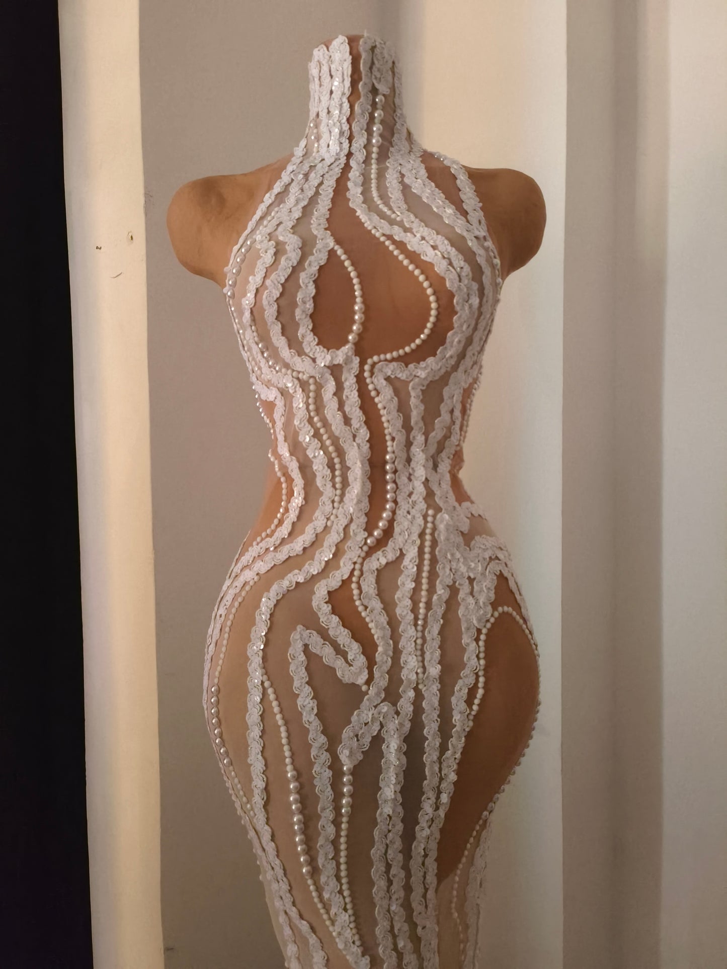 CELESINYI Baizhi Crystal White Pearl Lace Gown