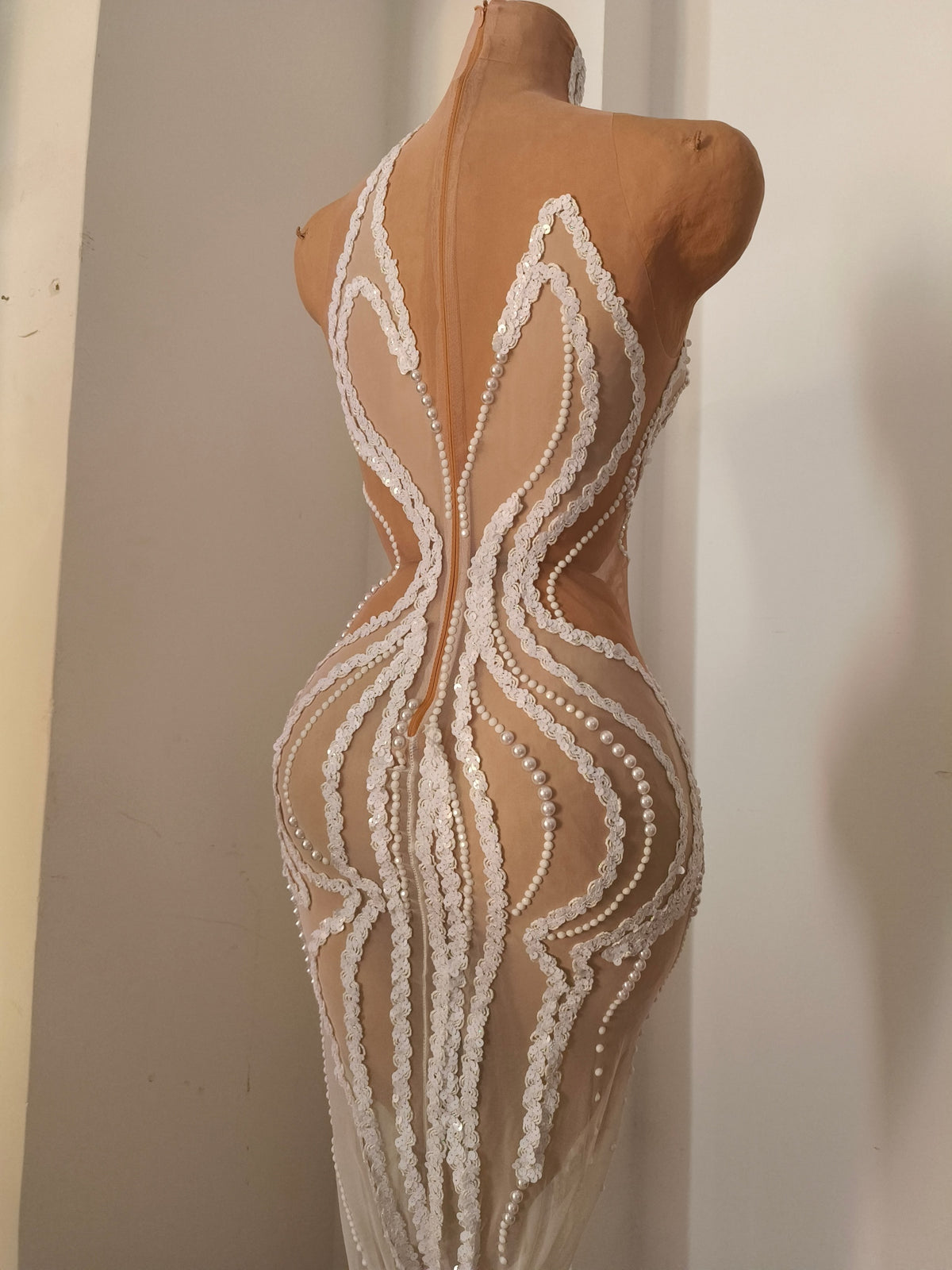 CELESINYI Baizhi Crystal White Pearl Lace Gown