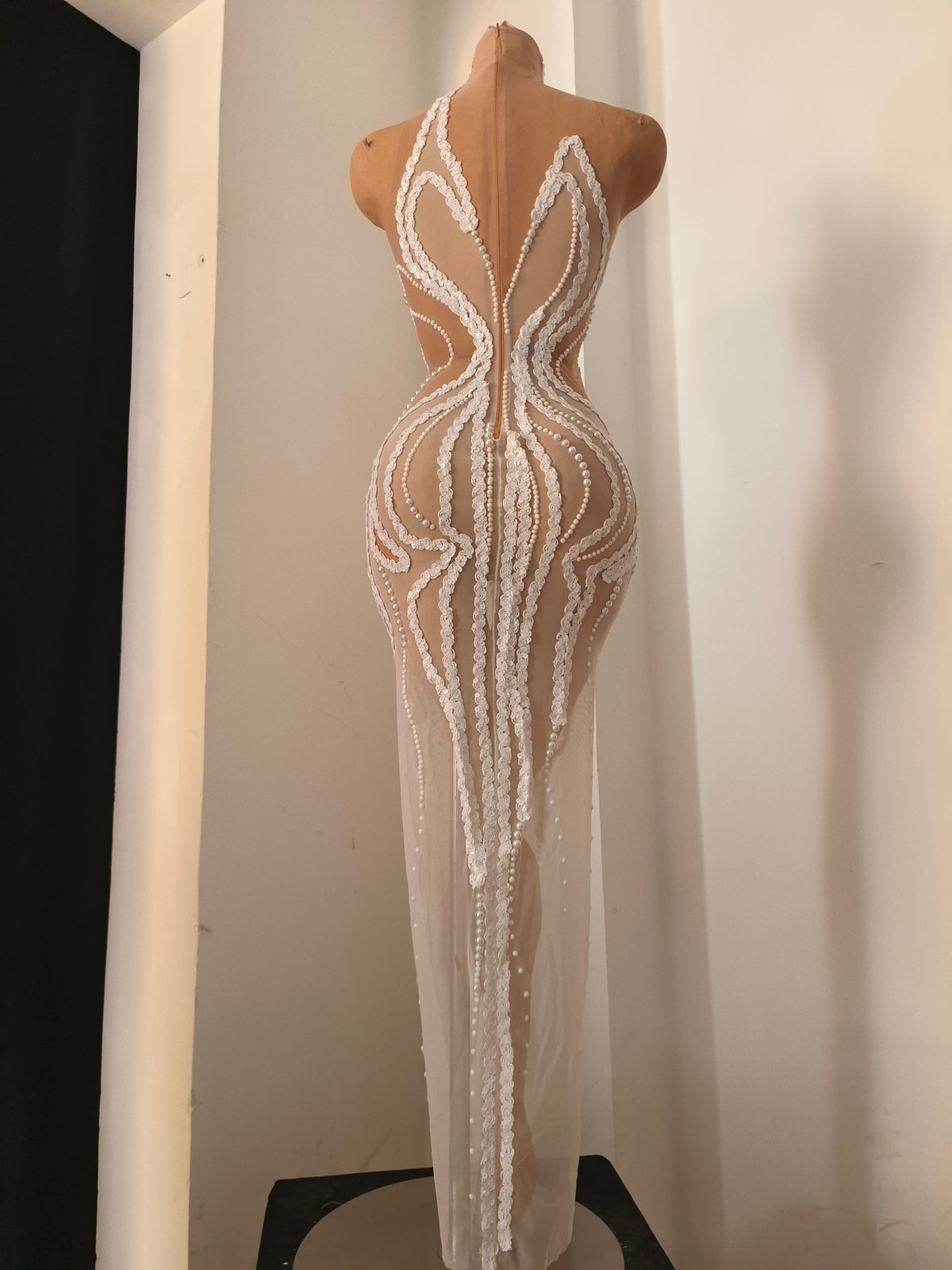 CELESINYI Baizhi Crystal White Pearl Lace Gown