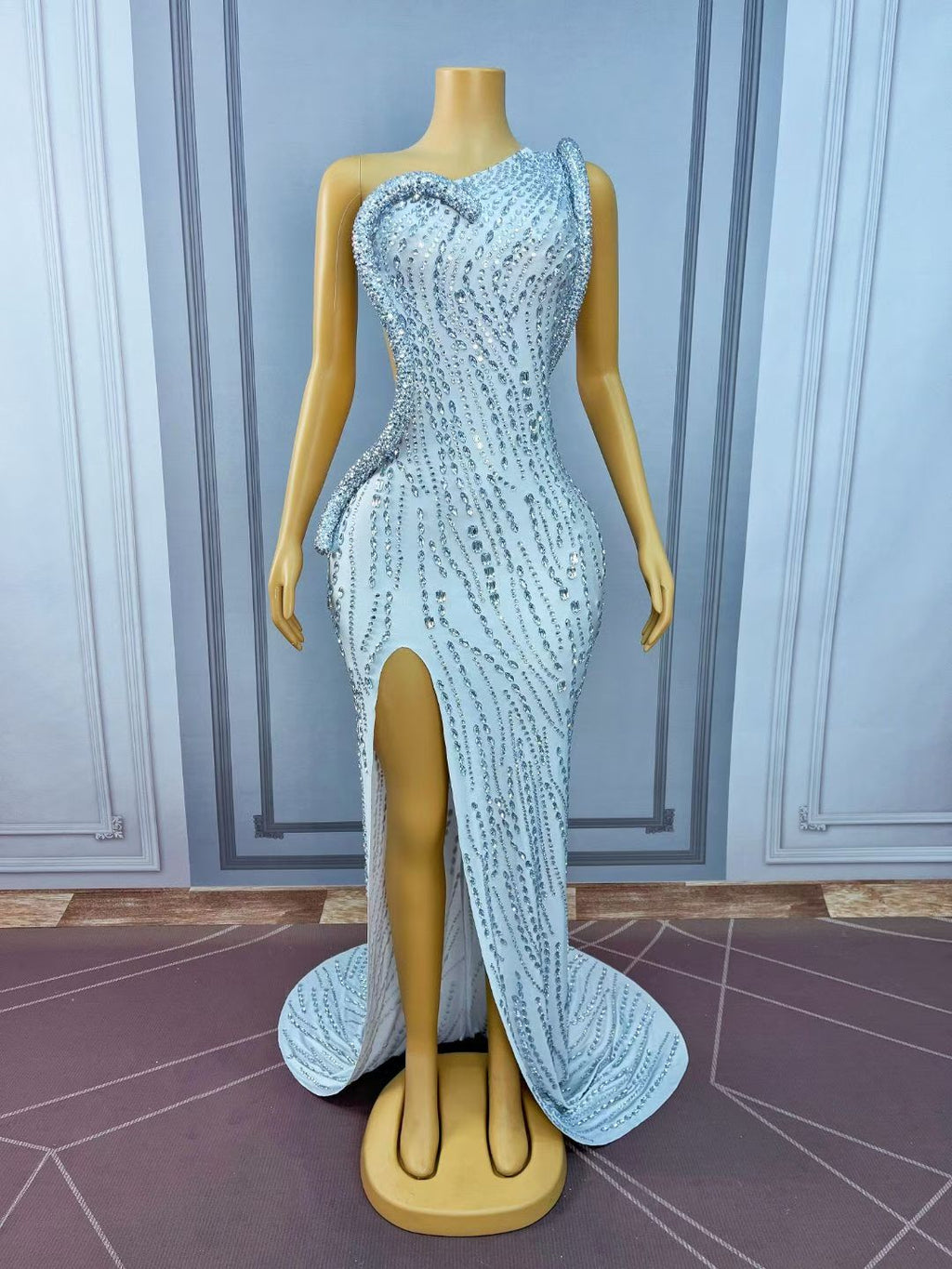 CELESINYI Siluo Crystal Waterfall Slit Gown