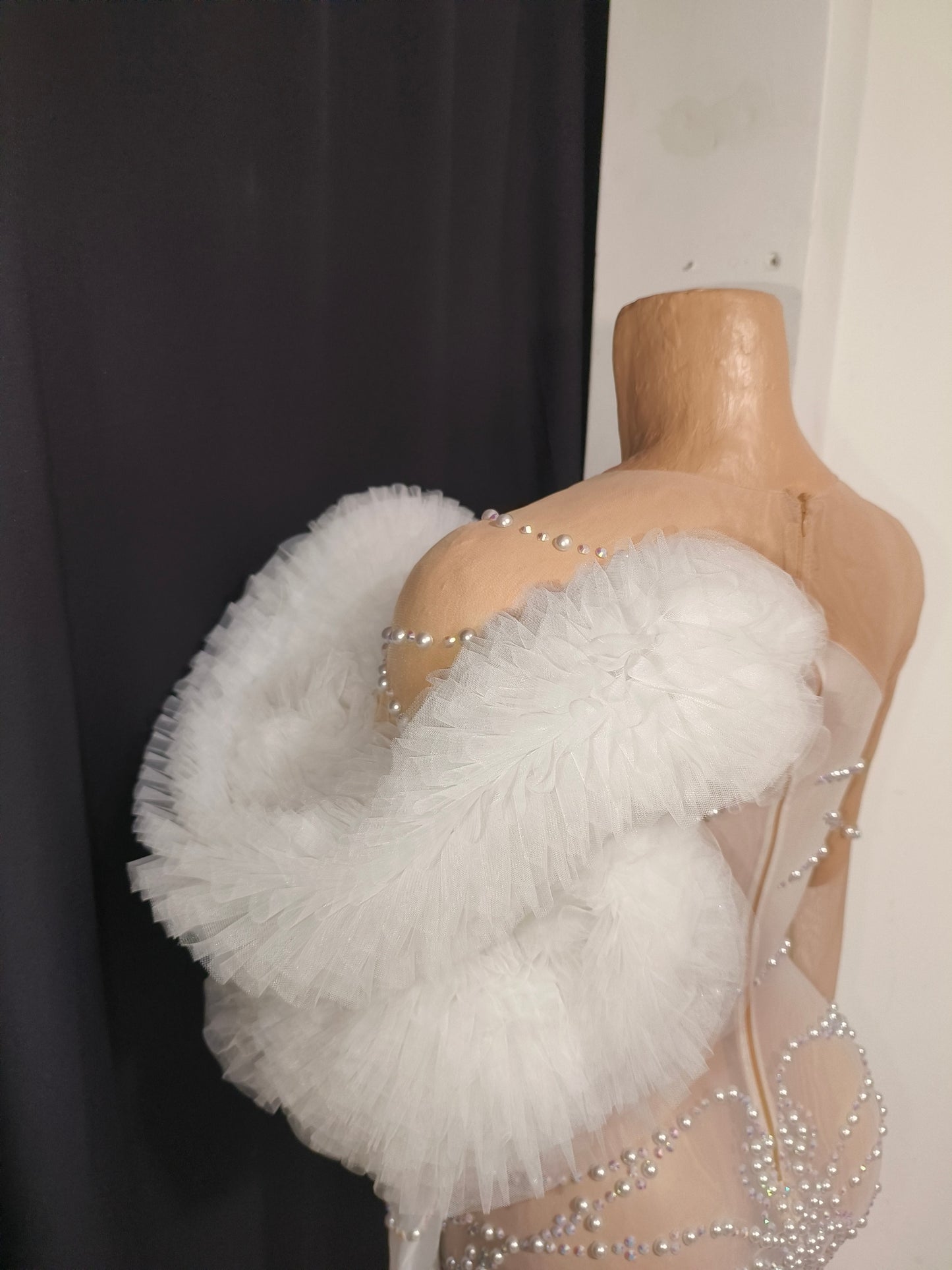 CELESINYI Tianxiang Crystal One Shoulder Mini Dress