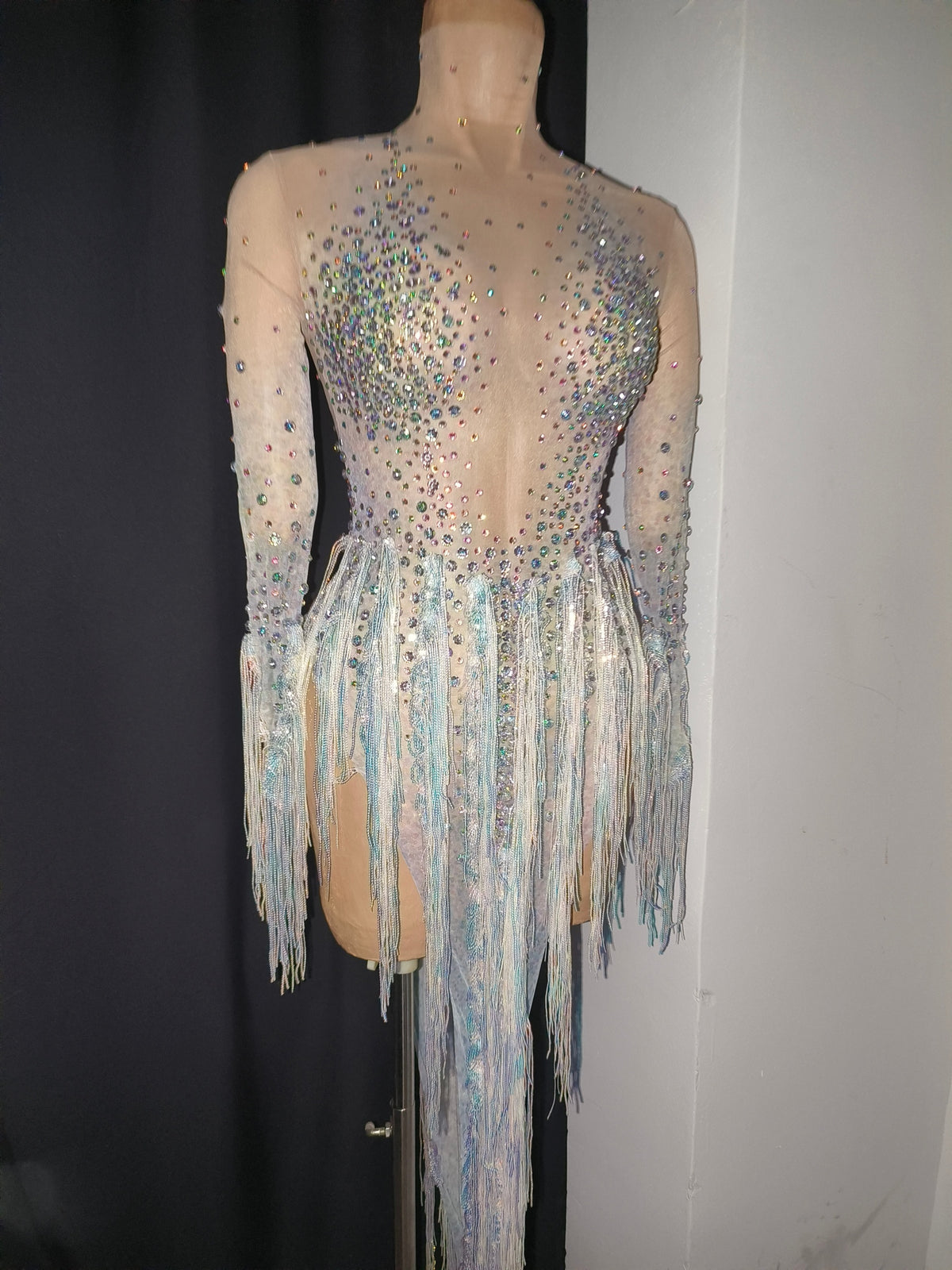 CELESINYI Mihuan Crystal Iridescent Fringe Bodysuit
