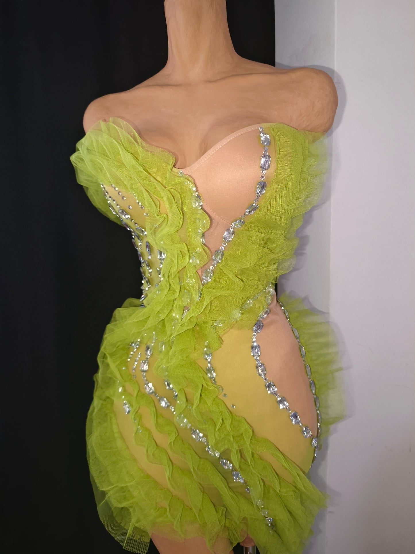 CELESINYI Shuizao Crystal Lime Ruffle Mini Dress