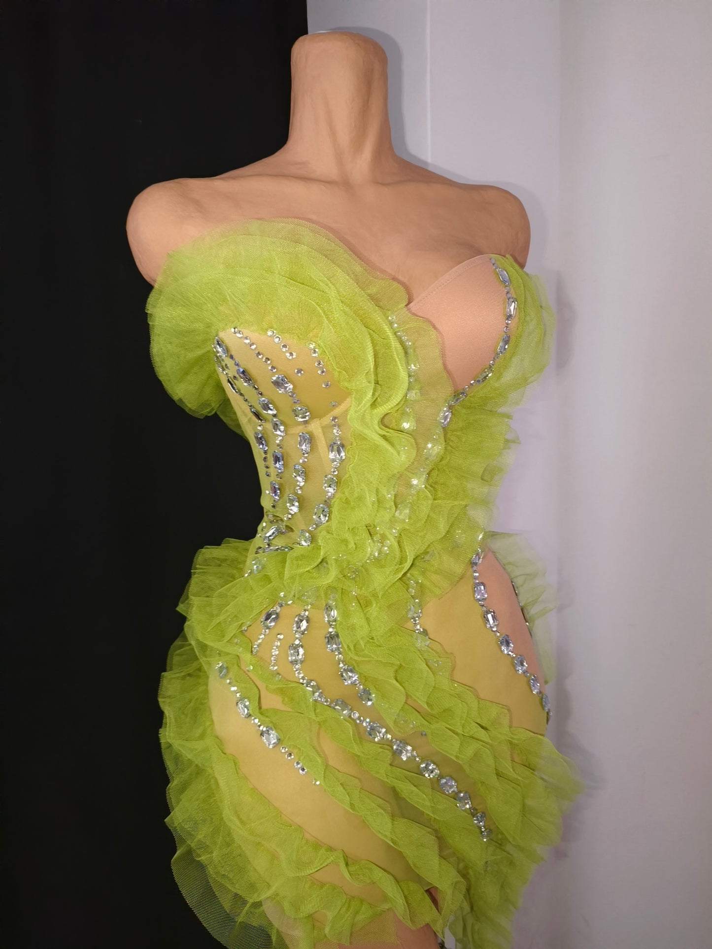 CELESINYI Shuizao Crystal Lime Ruffle Mini Dress