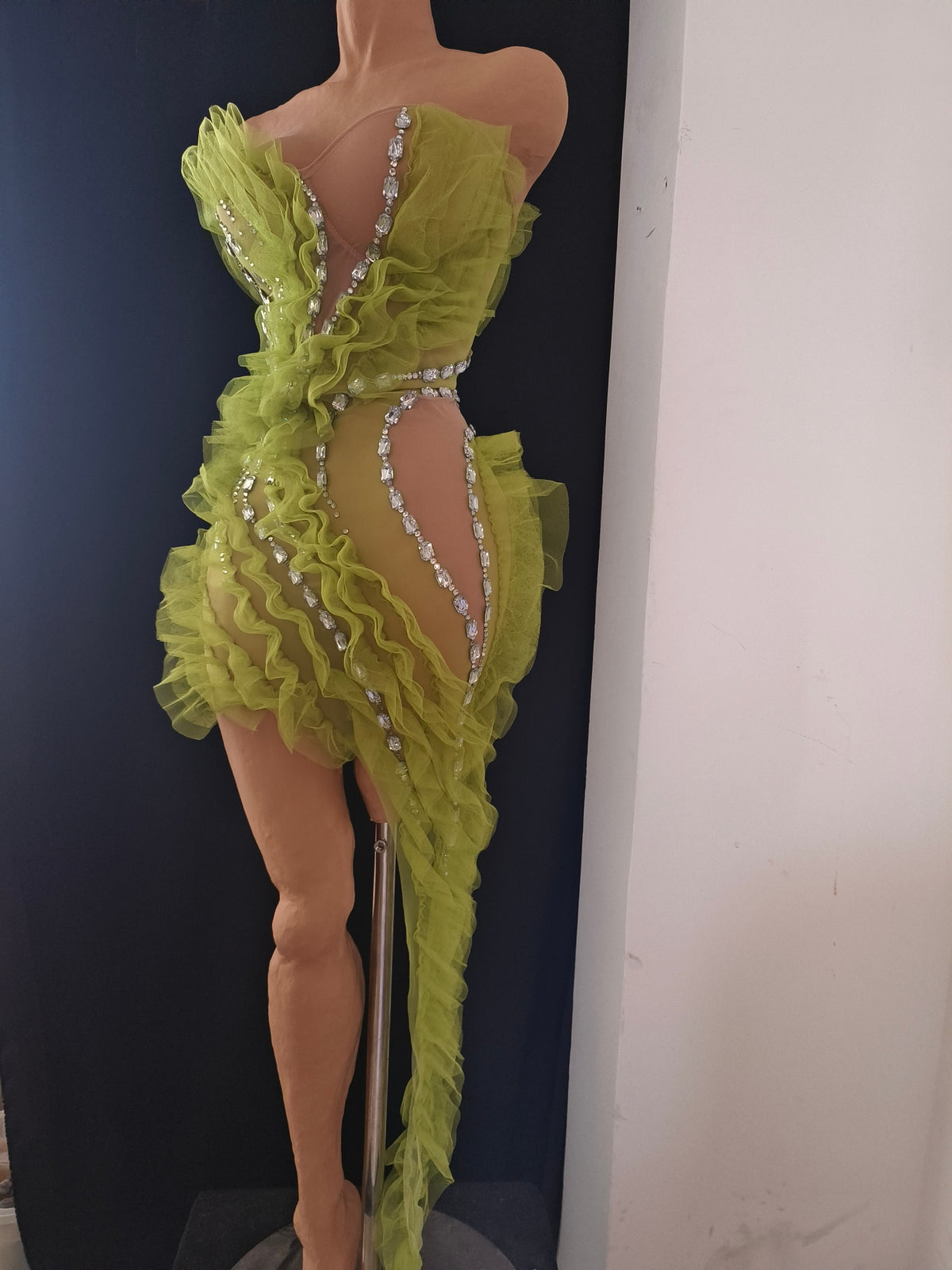 CELESINYI Shuizao Crystal Lime Ruffle Mini Dress
