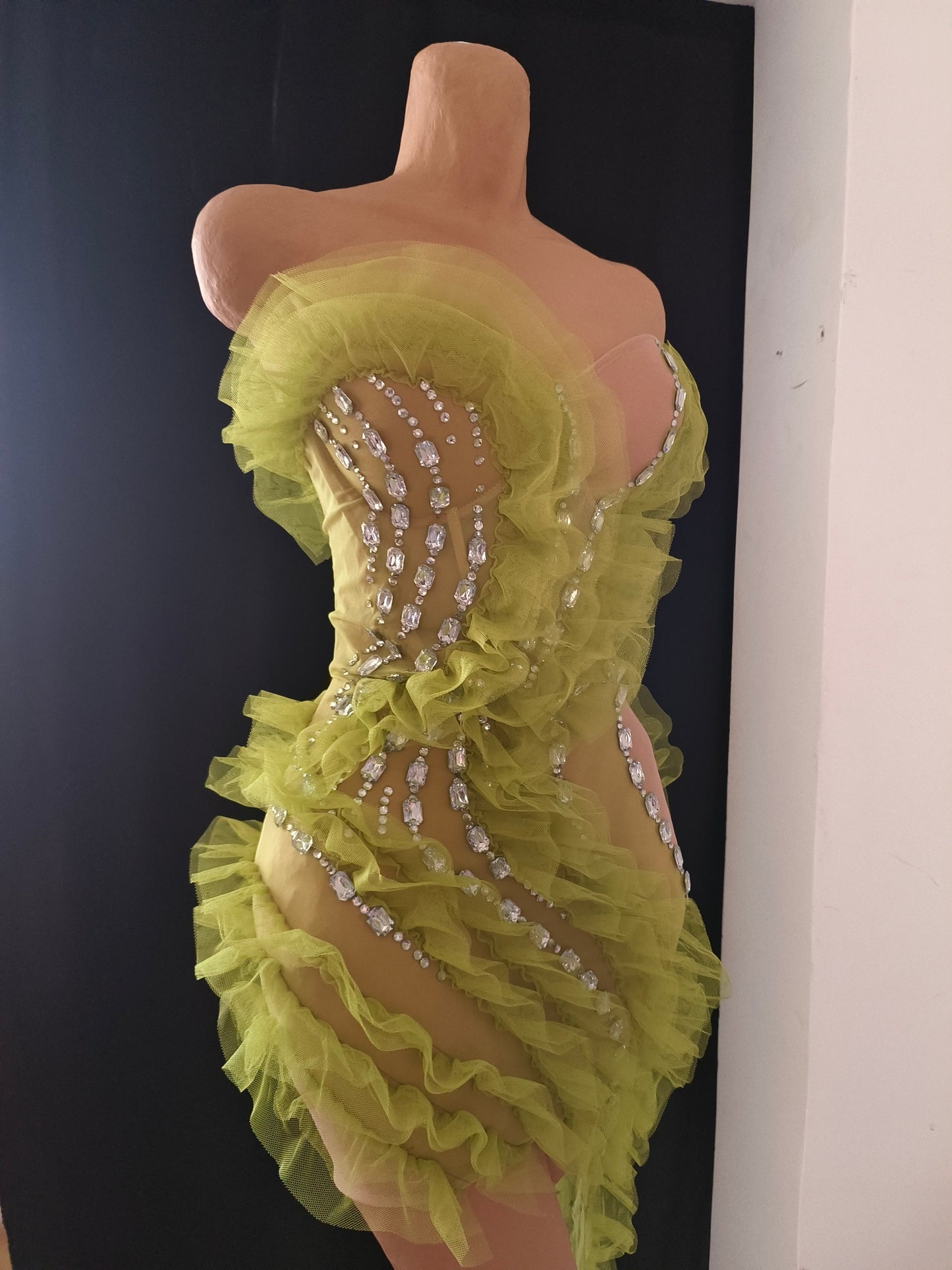 CELESINYI Shuizao Crystal Lime Ruffle Mini Dress