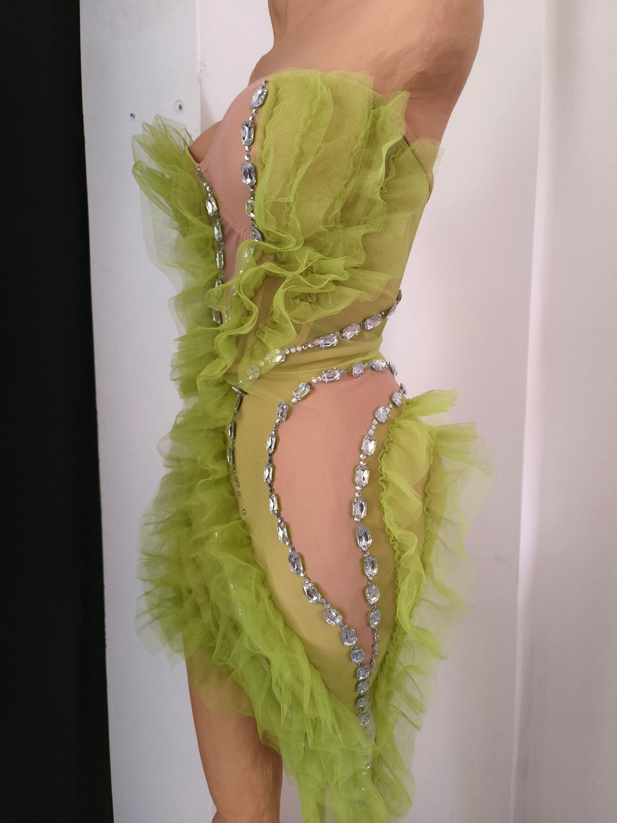 CELESINYI Shuizao Crystal Lime Ruffle Mini Dress