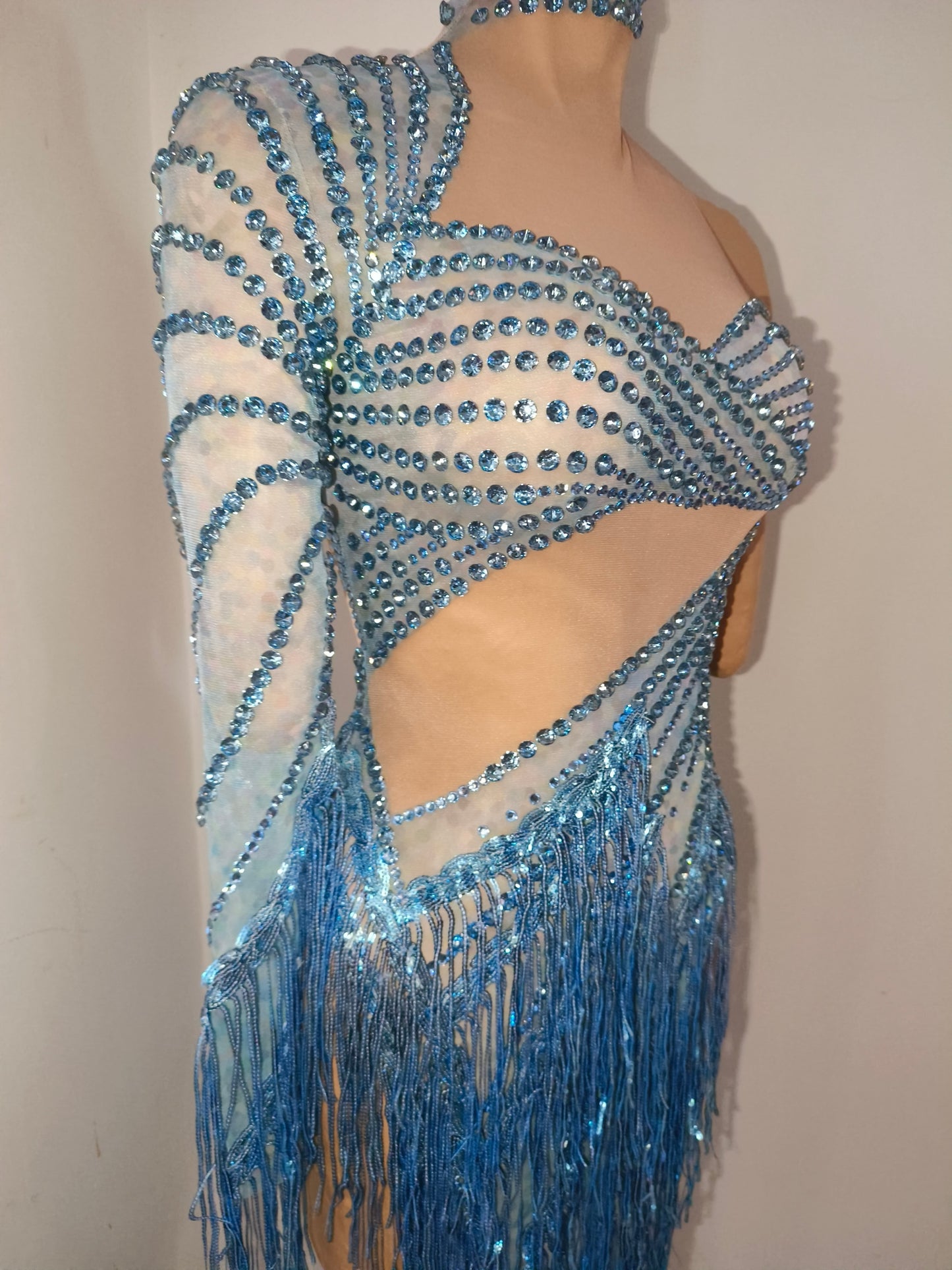 CELESINYI Qingche Crystal Ice Blue Fringe Mini Dress