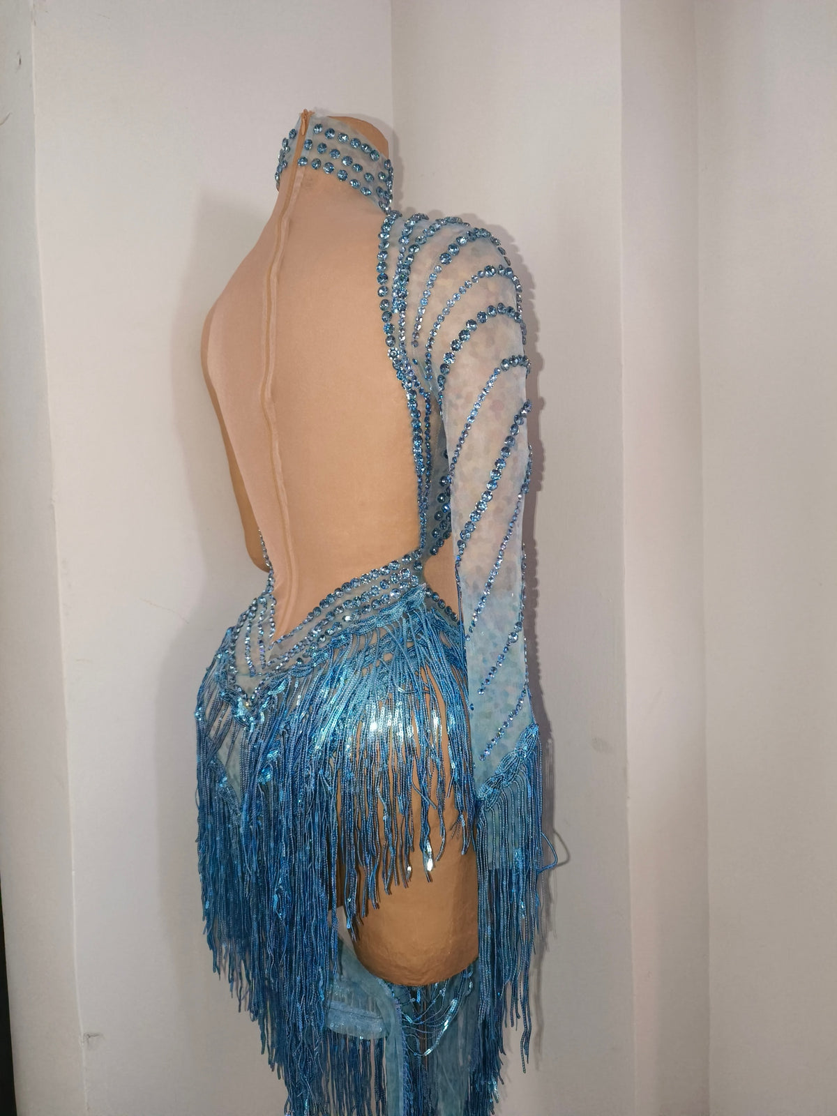CELESINYI Qingche Crystal Ice Blue Fringe Mini Dress