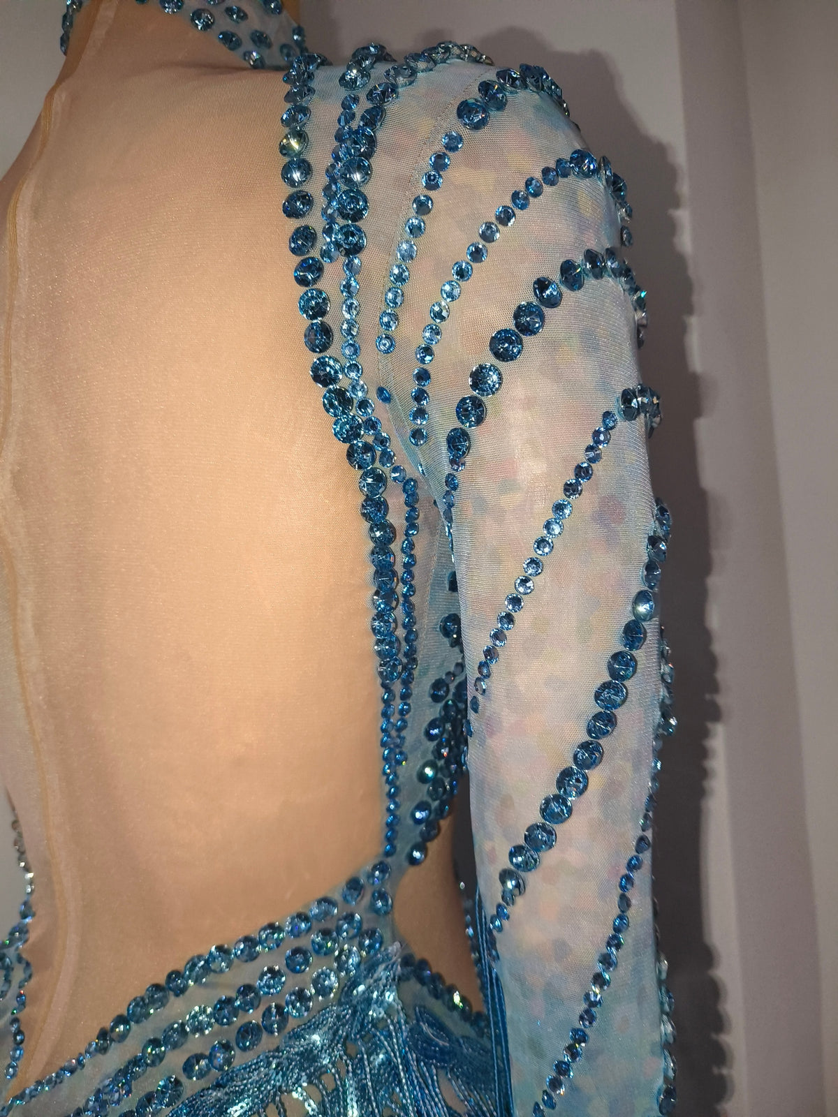 CELESINYI Qingche Crystal Ice Blue Fringe Mini Dress