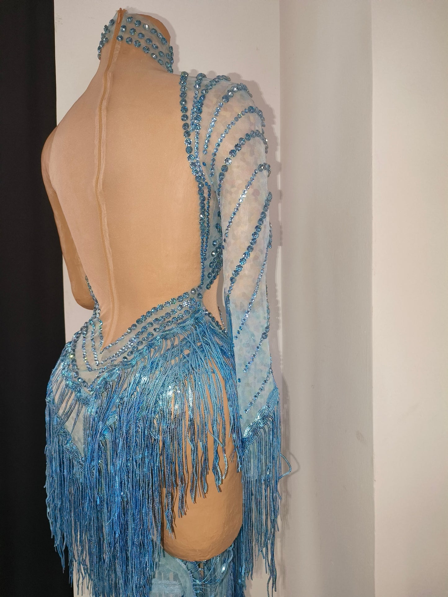 CELESINYI Qingche Crystal Ice Blue Fringe Mini Dress