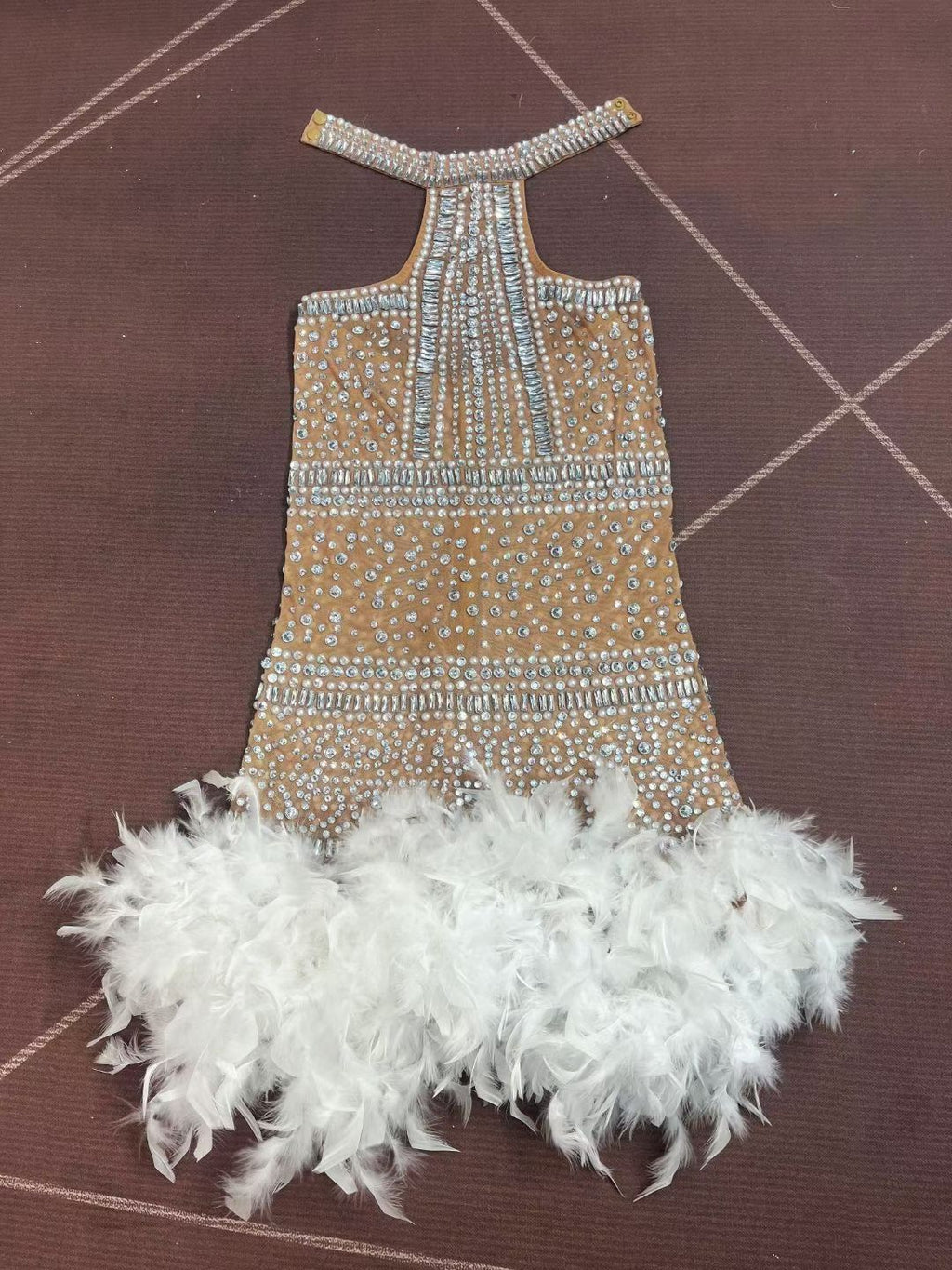 CELESINYI Baimaoxian Crystal White Feather Mini Dress