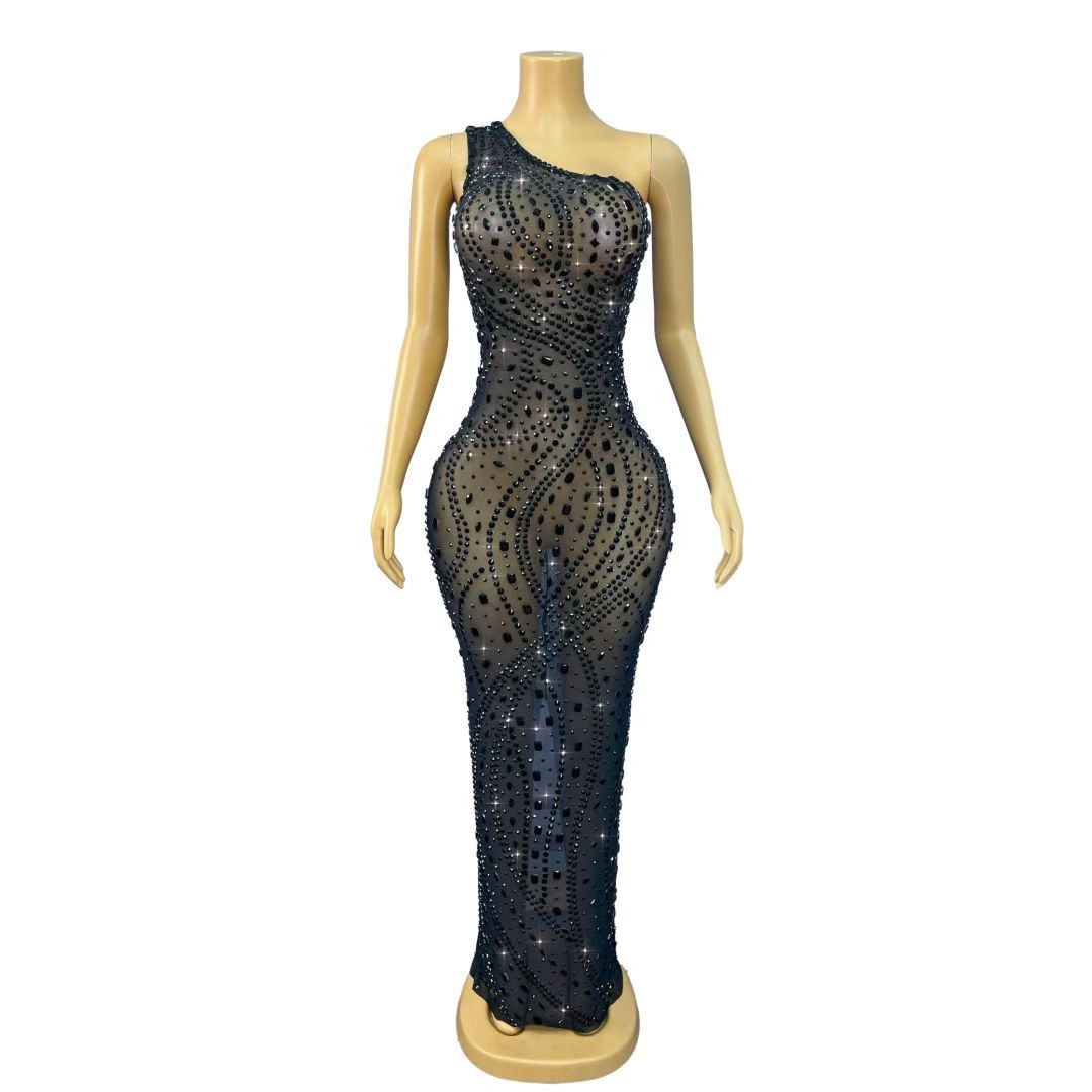 CELESINYI Moyuzai Crystal Black One-Shoulder Gown