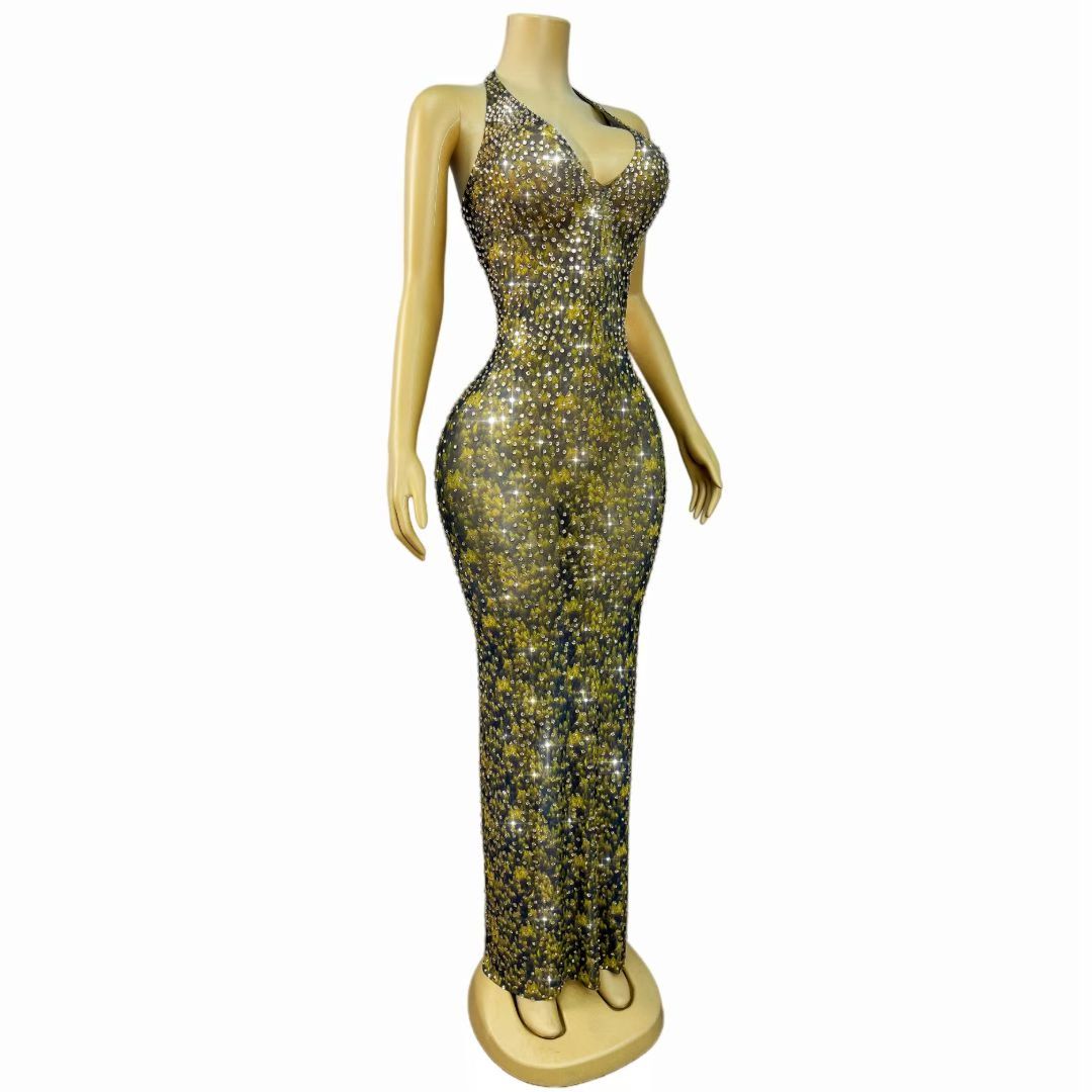 CELESINYI Baihualin Crystal Amber Halter Gown