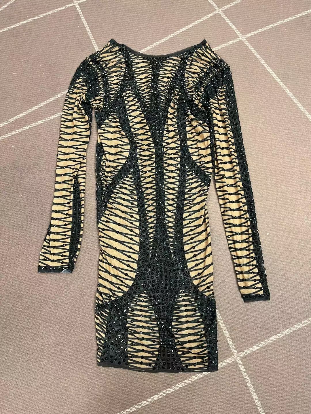 CELESINYI Hedianxian Crystal Black Wire Mini Dress