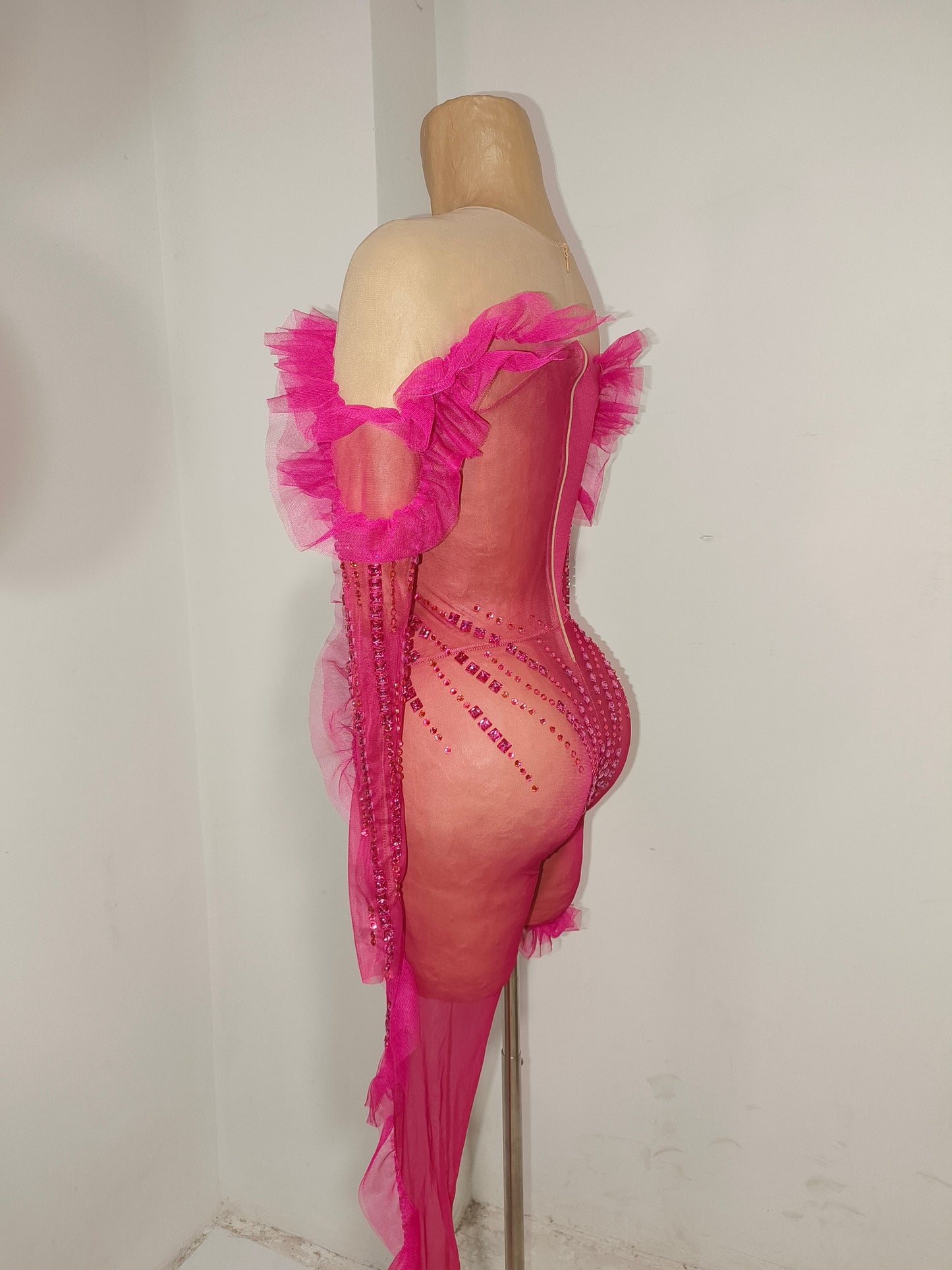 CELESINYI Huahun Crystal Fuchsia Ruffle Catsuit