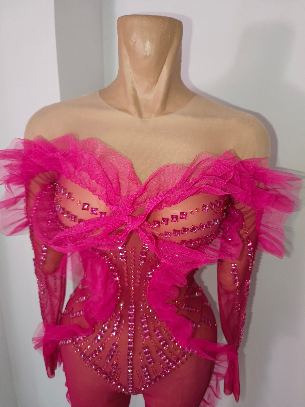 CELESINYI Huahun Crystal Fuchsia Ruffle Catsuit