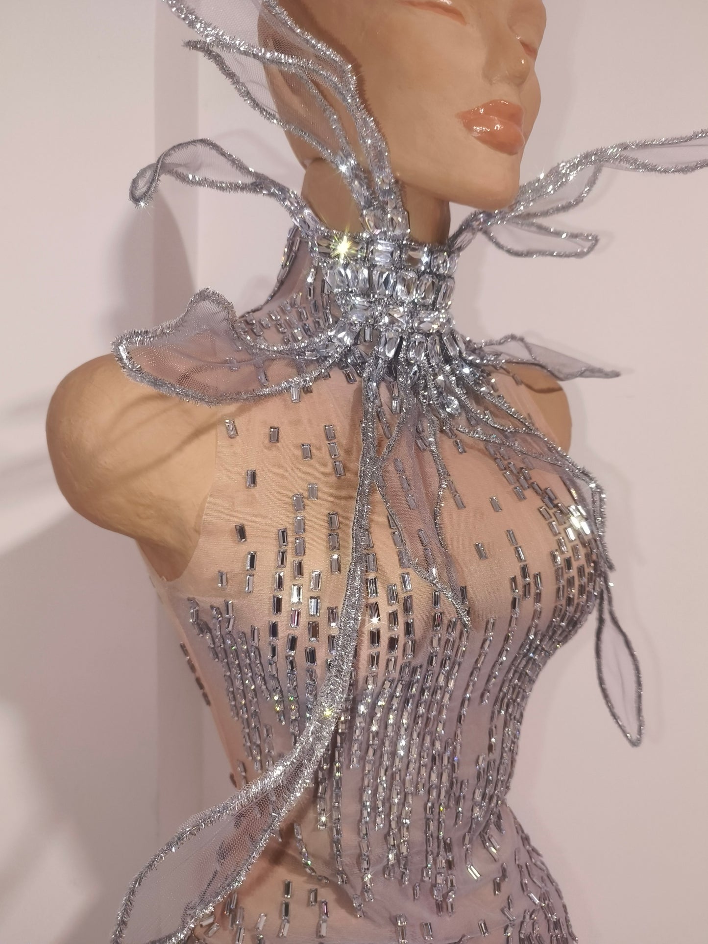 CELESINYI Mengya Crystal Wing Collar Mini Dress
