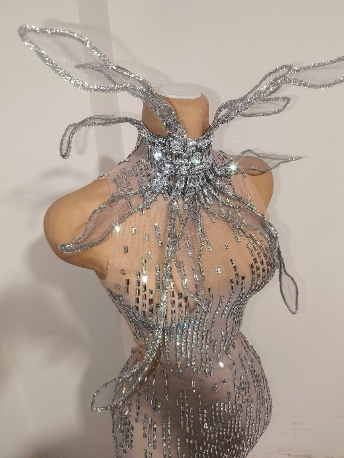 CELESINYI Mengya Crystal Wing Collar Mini Dress