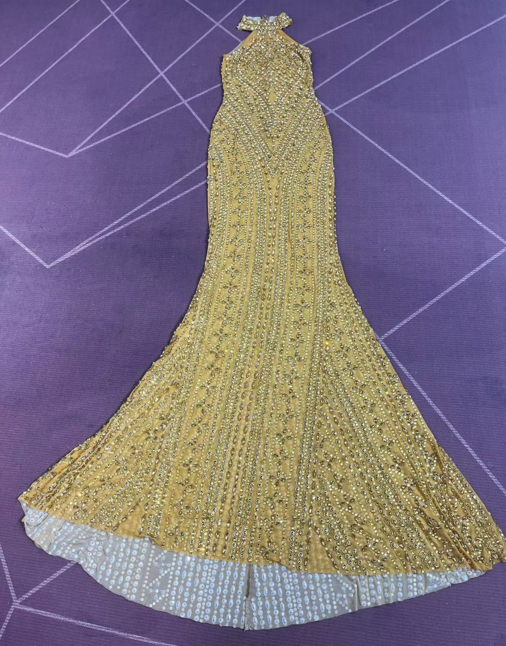 CELESINYI Zhusha Crystal Gown (Gold)