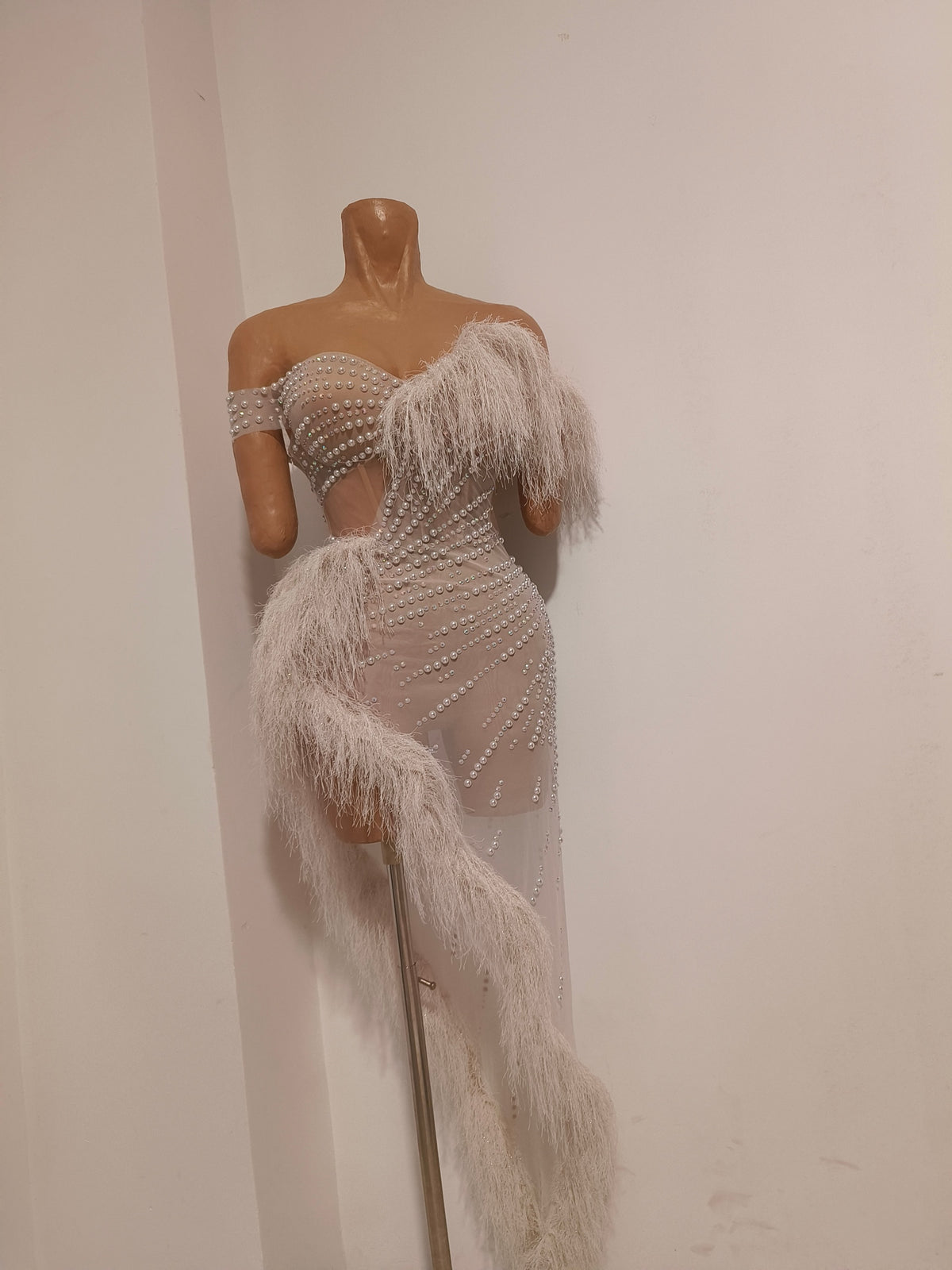 CELESINYI Yanwo Crystal Pearl Feather Mermaid Gown