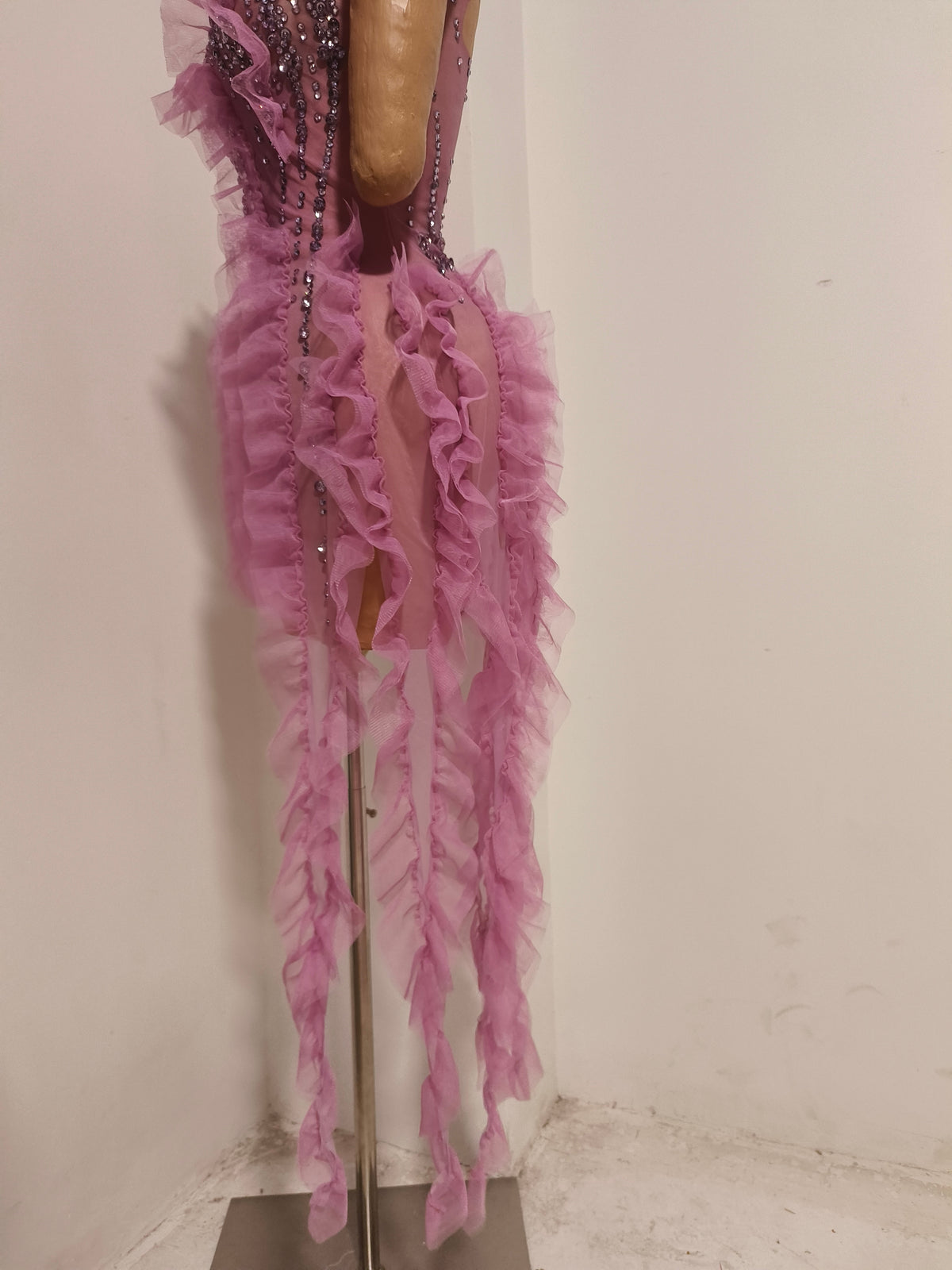 CELESINYI Xiangling Crystal Lavender Ruffle Mini Dress