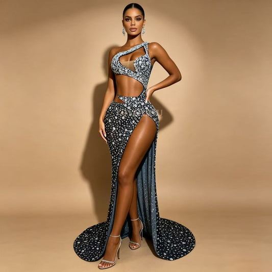 CELESINYI Xiaomanyao Crystal One-Shoulder Cutout Gown