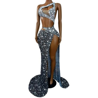 CELESINYI Xiaomanyao Crystal One-Shoulder Cutout Gown