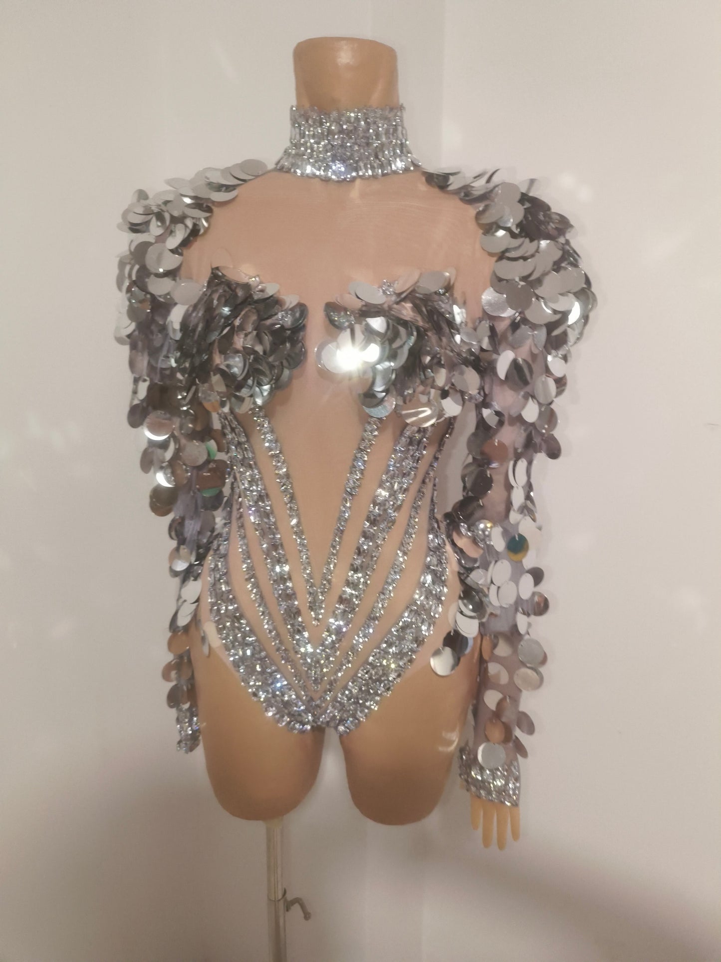 CELESINYI Shuiyue Crystal Silver Sequin Bodysuit