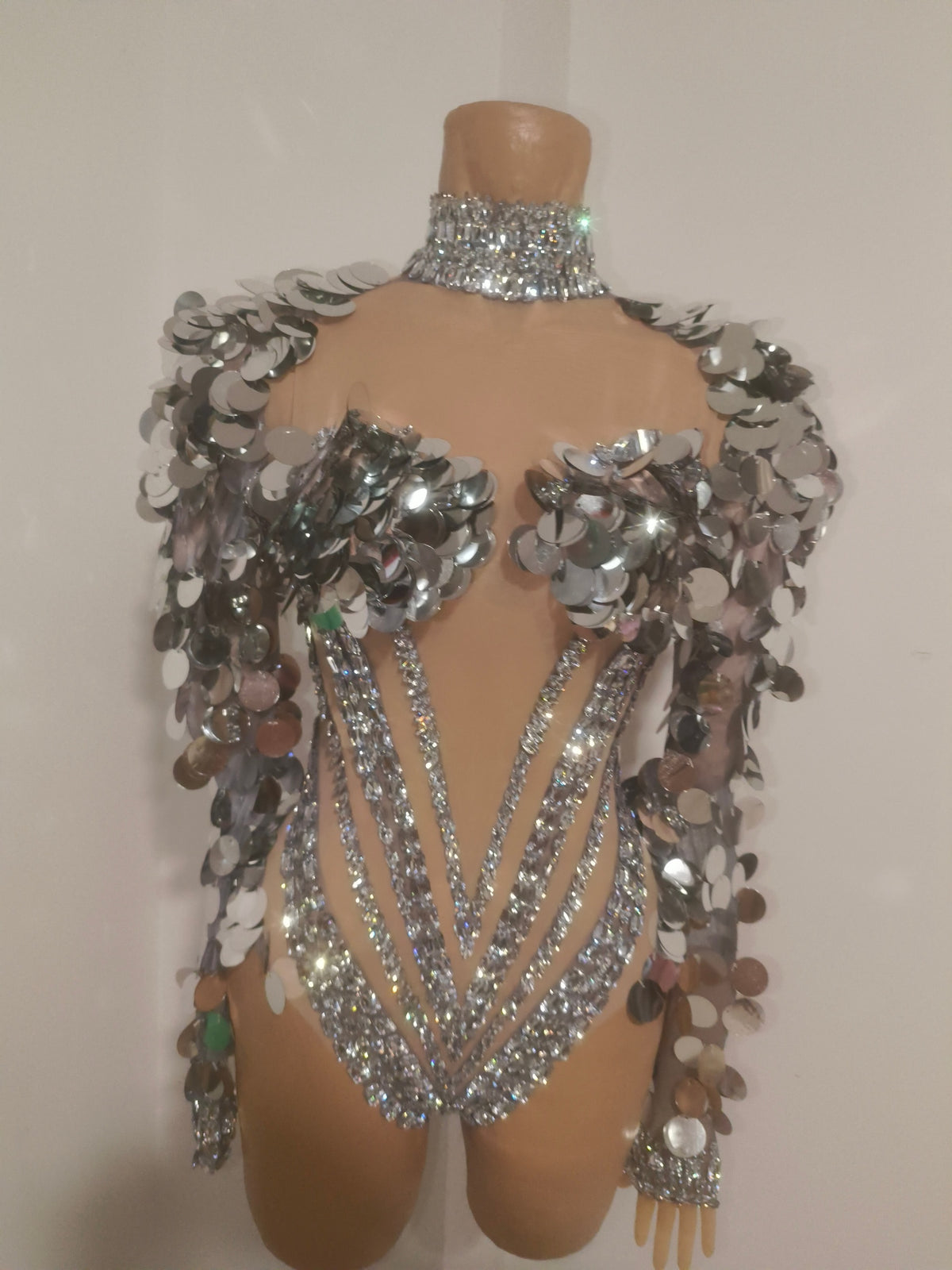 CELESINYI Shuiyue Crystal Silver Sequin Bodysuit