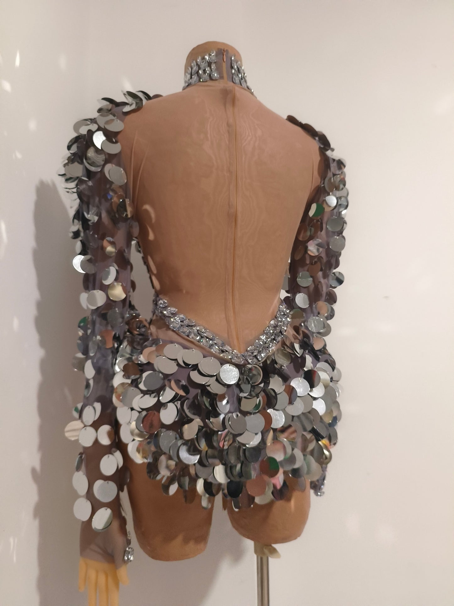 CELESINYI Shuiyue Crystal Silver Sequin Bodysuit
