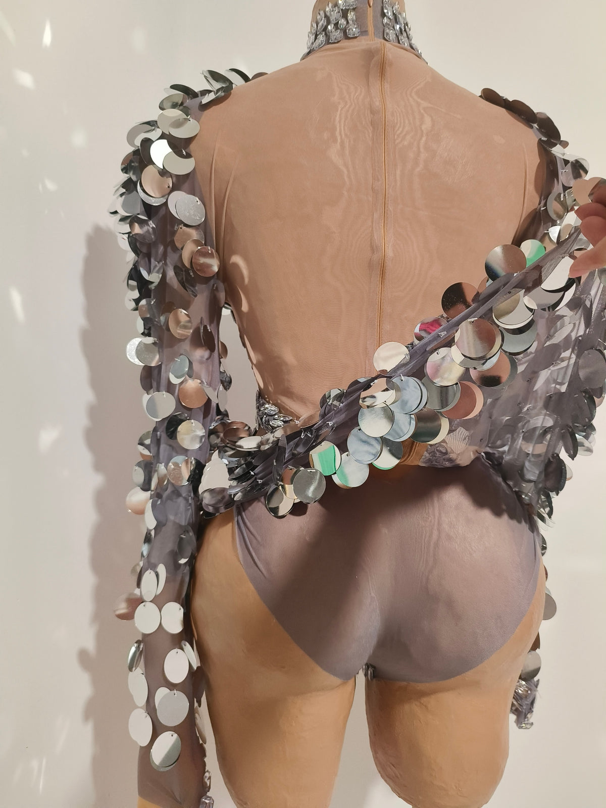 CELESINYI Shuiyue Crystal Silver Sequin Bodysuit