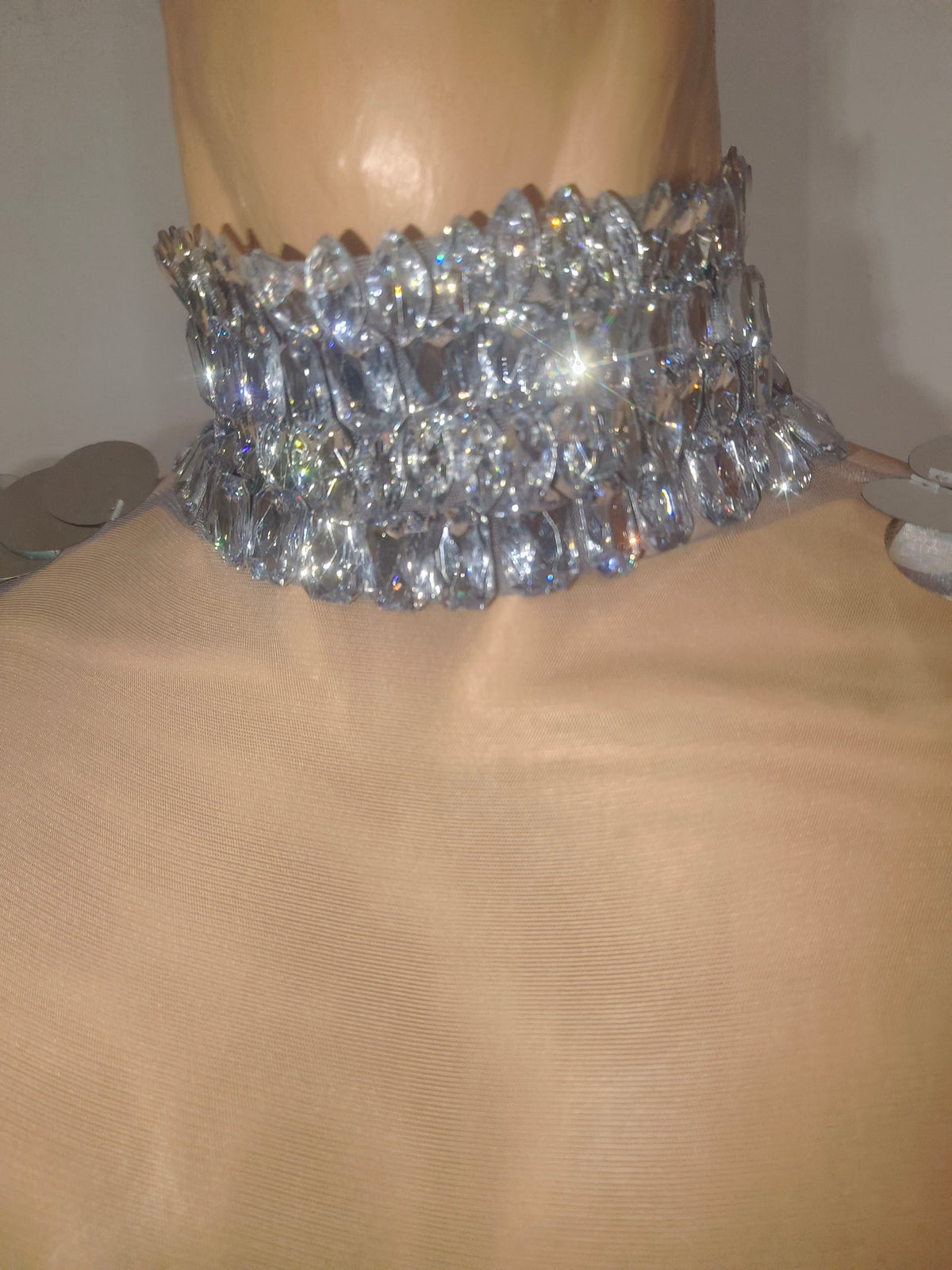 CELESINYI Shuiyue Crystal Silver Sequin Bodysuit