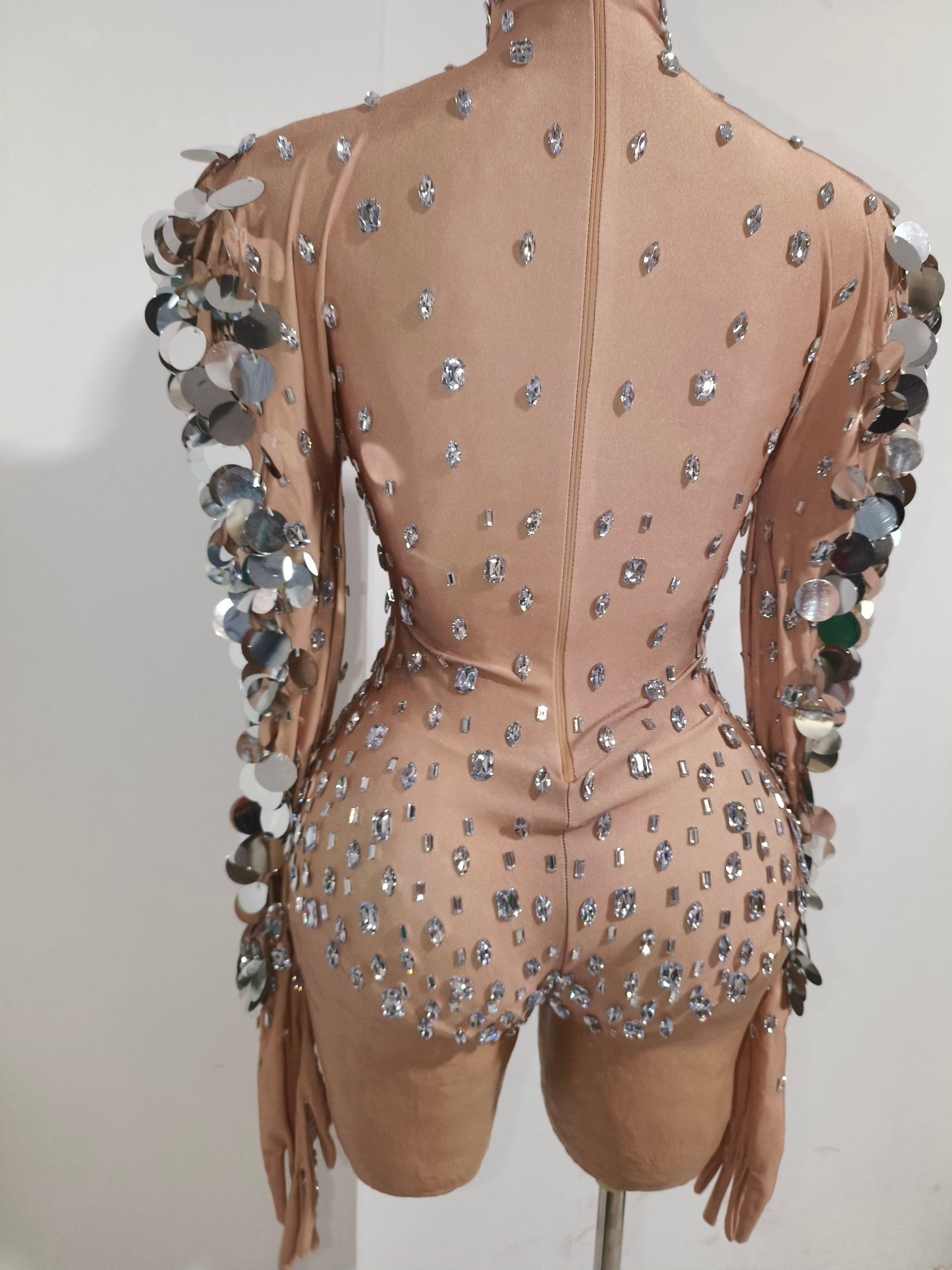 CELESINYI Linyu Rhinestone Streamer Bodysuit