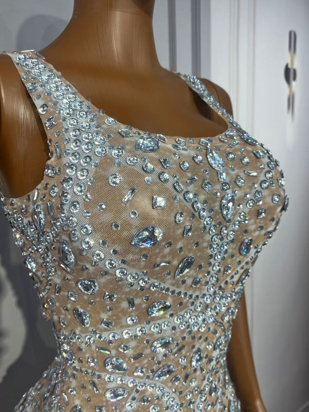 CELESINYI Fengji Crystal Stage Dress